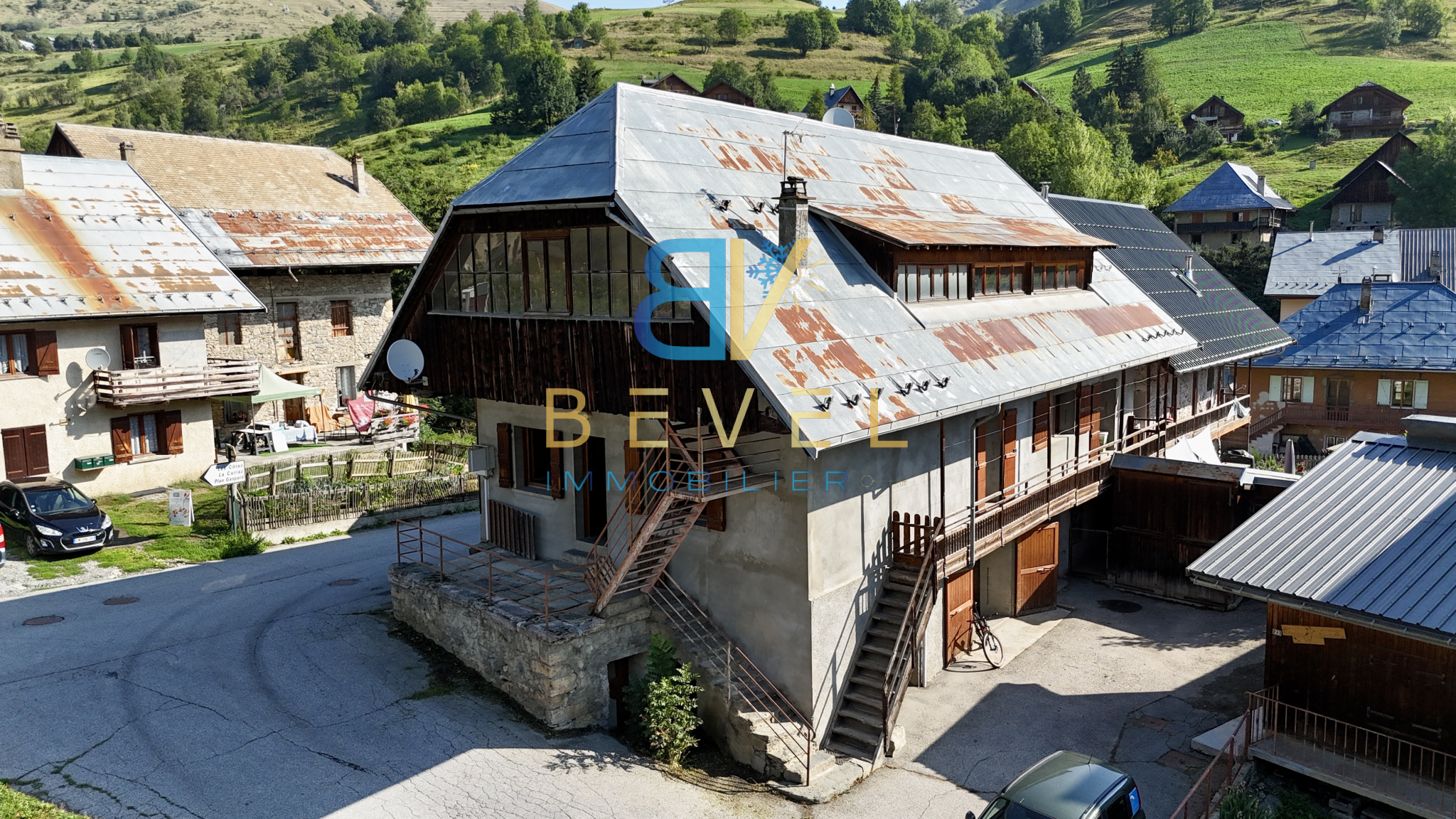 À VENDRE BEVEL IMMOBILIER (73) SAINT-JEAN-D'ARVES HAMEA