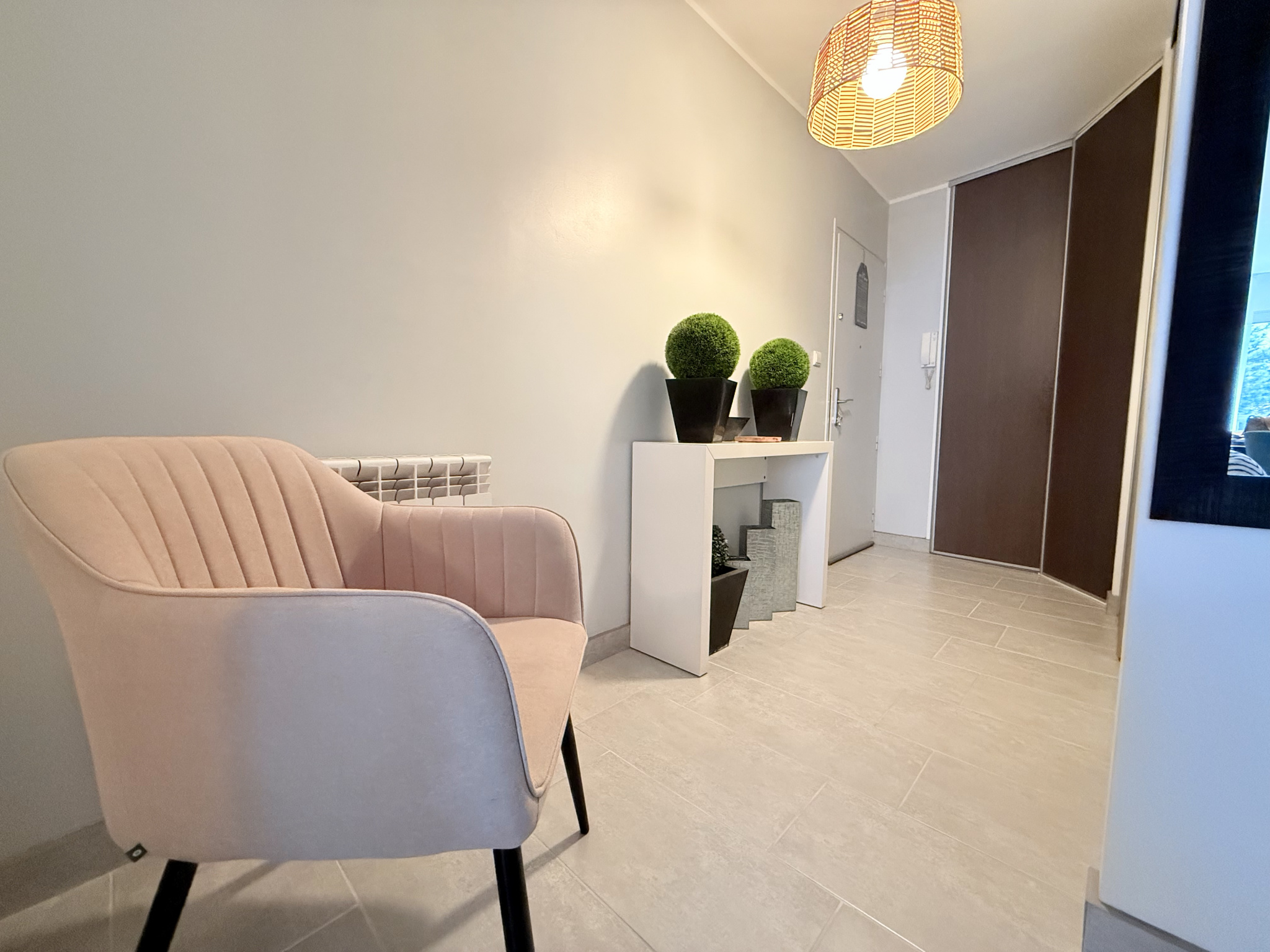 (73) SAINT-JEAN DE MAURIENNE - Sublime T4 - Terrasse, Cave & Garage - Expo Sud. #10