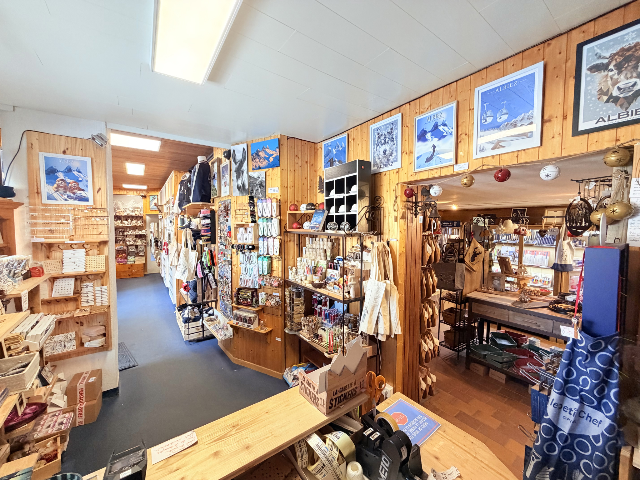 (73) ALBIEZ-MONTROND - MURS COMMERCIAUX - EMPLACEMENT No1 AU CŒUR DU VILLAGE #1