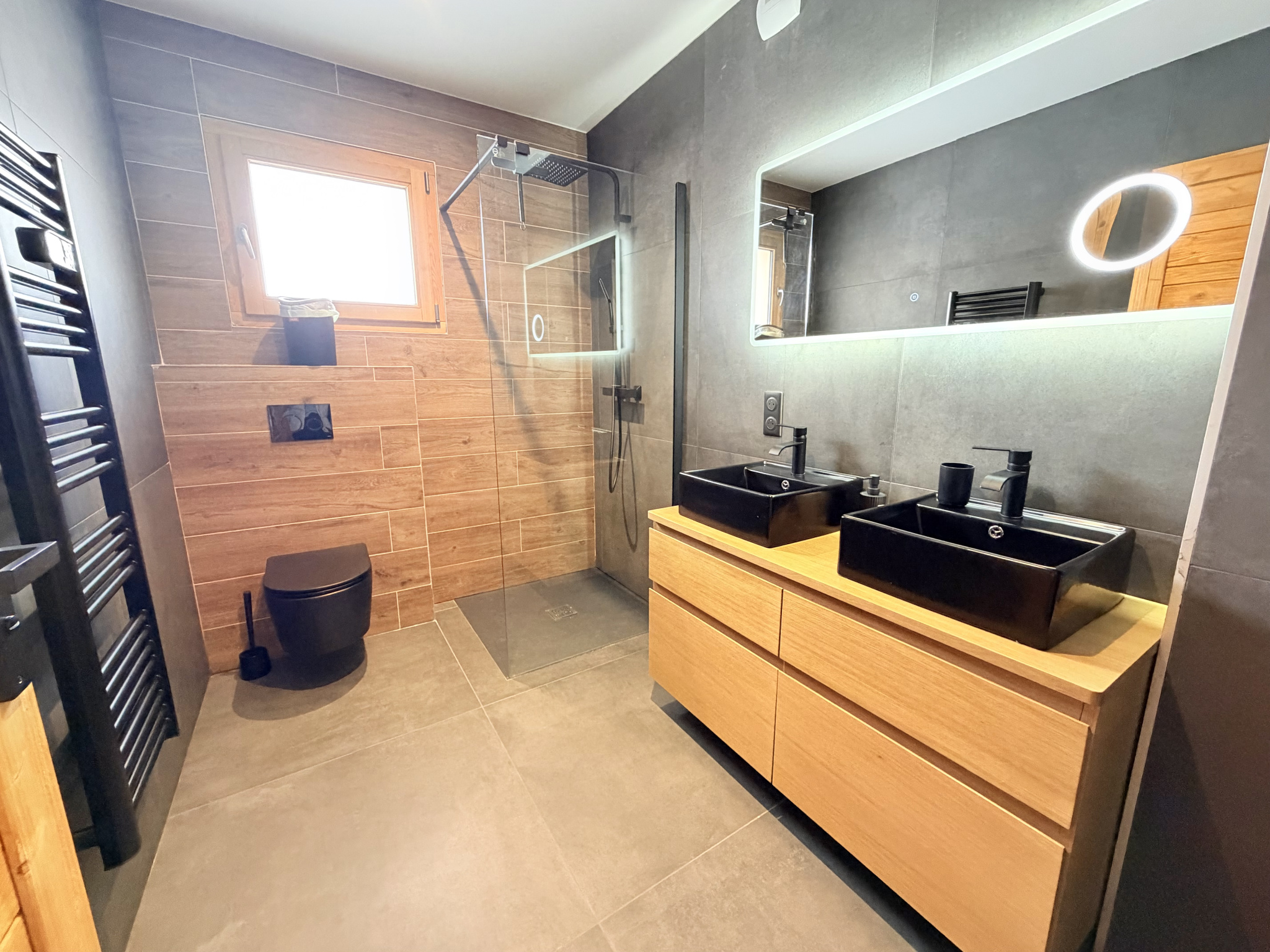 (73) LA TOUSSUIRE - REMARQUABLE CHALET 2023 - 10 CH - Vue panoramique - Accès pistes - Sauna #10