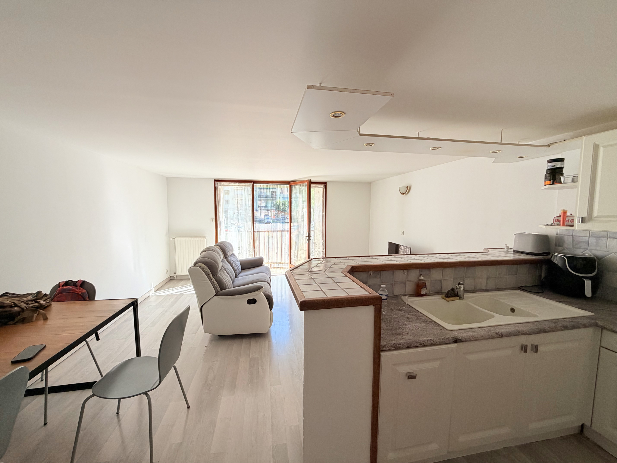 À VENDRE - BEVEL IMMOBILIER (73) SAINT-MICHEL-DE-MAURIENNE   HYPER CENTRE IMMEUBLE DE RAPPORT   200 m2 HABITAB #3
