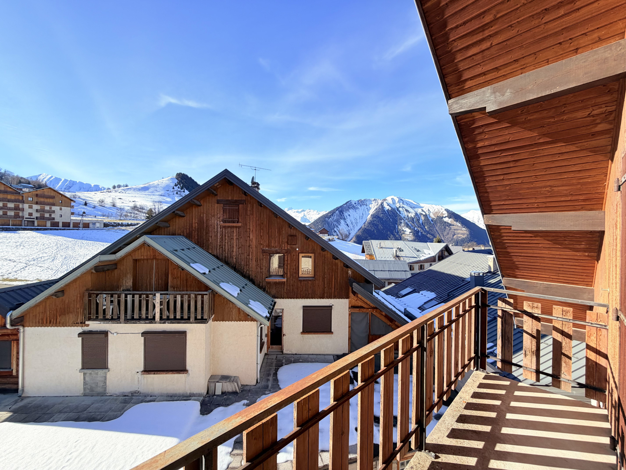 (73) ALBIEZ-MONTROND - Studio 25,30m2 - 3ème étage - Balcon - Exposition Sud-Ouest #8