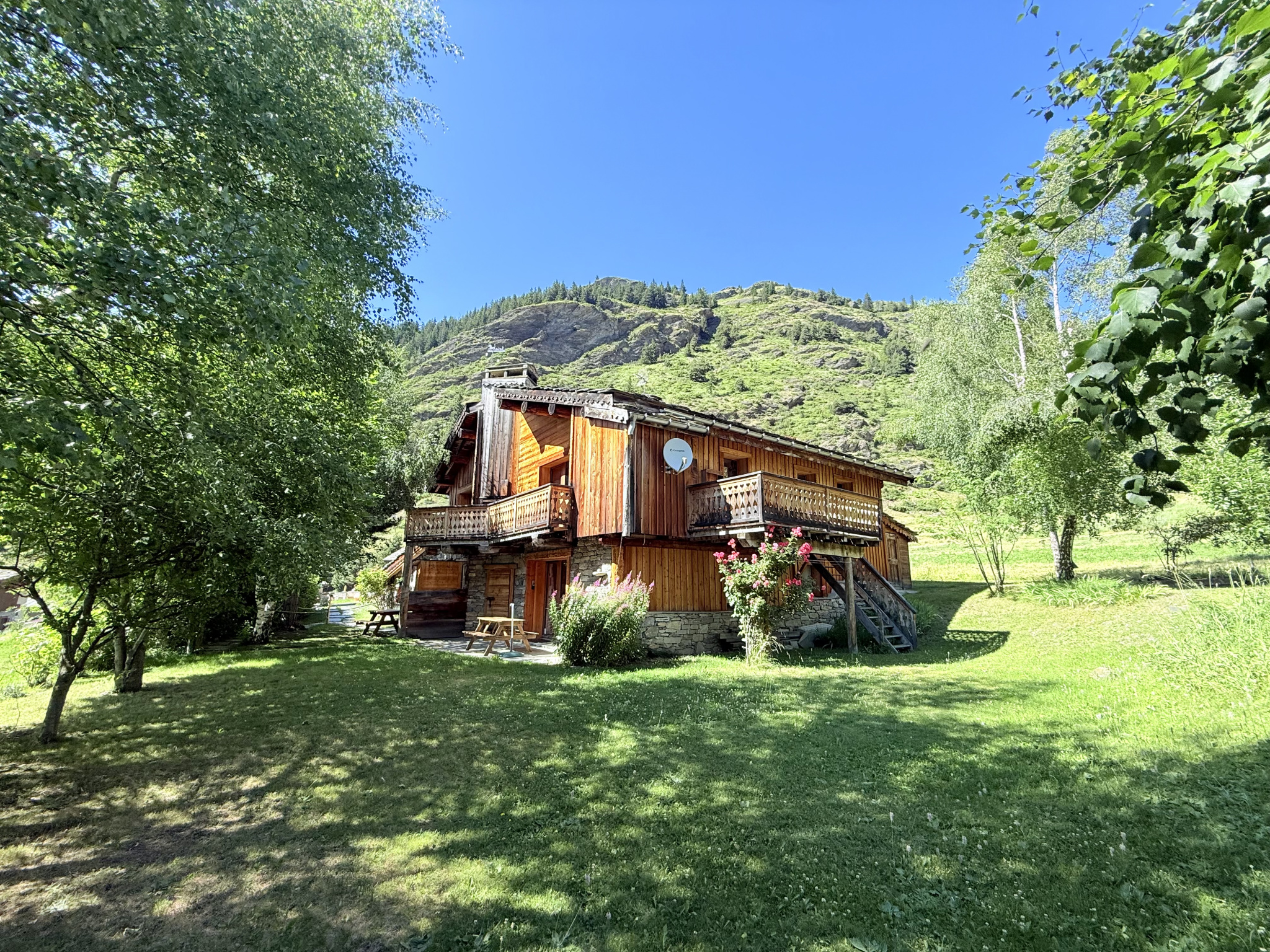 (73) VAL-CENIS - Sublime propriété - Cadre idylique - Garage - 2 Appartements indépendants - Vue unique #3
