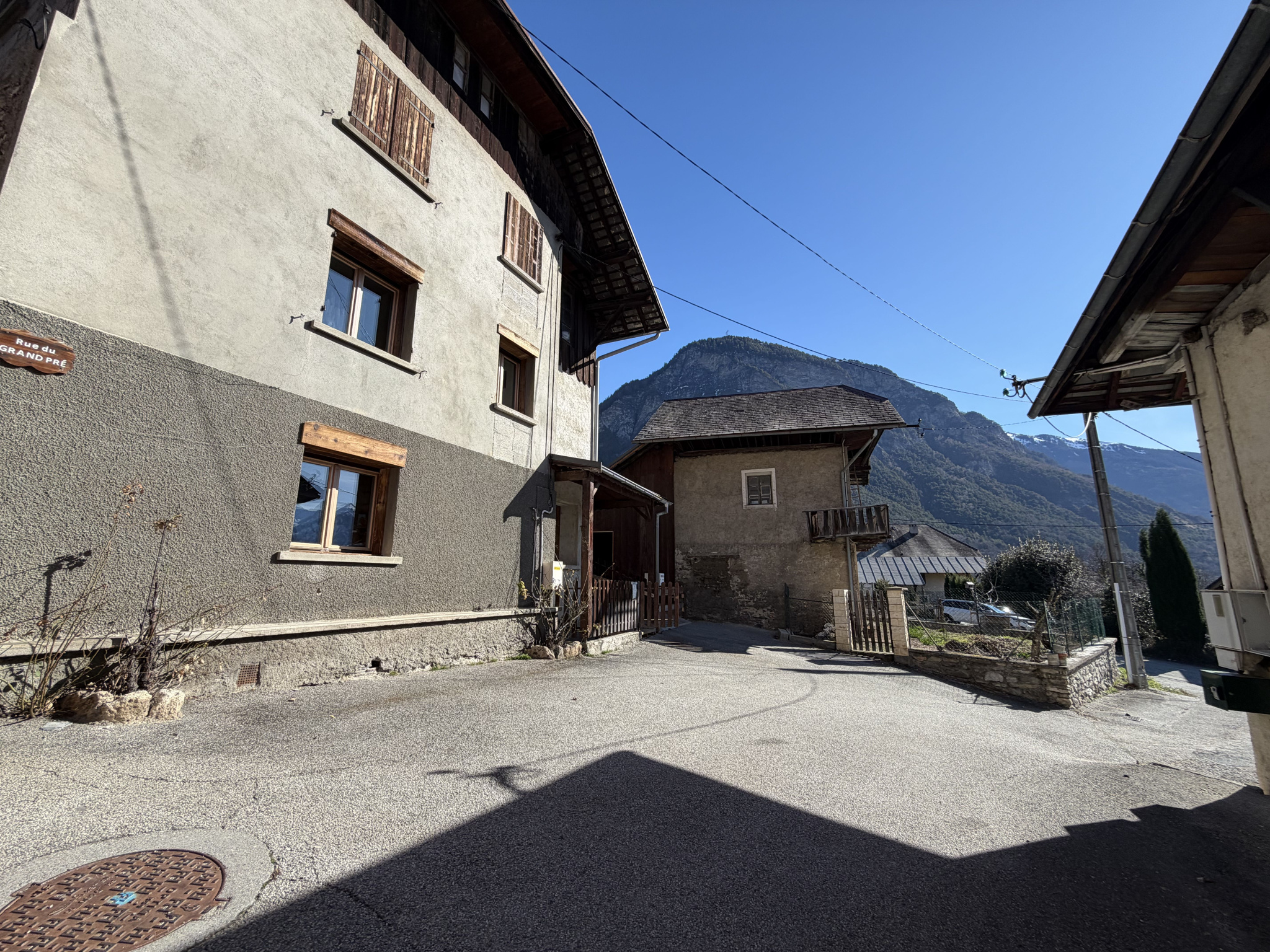 À VENDRE   MONTVERNIER (73) ENSEMBLE IMMOBILIER   ENVIRONNEMENT PRIVILÉGIÉ   VUE DÉGAGÉE #51