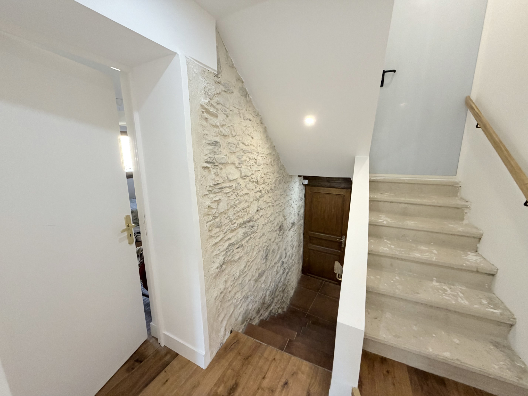 À VENDRE   MONTVERNIER (73) ENSEMBLE IMMOBILIER   ENVIRONNEMENT PRIVILÉGIÉ   VUE DÉGAGÉE #13