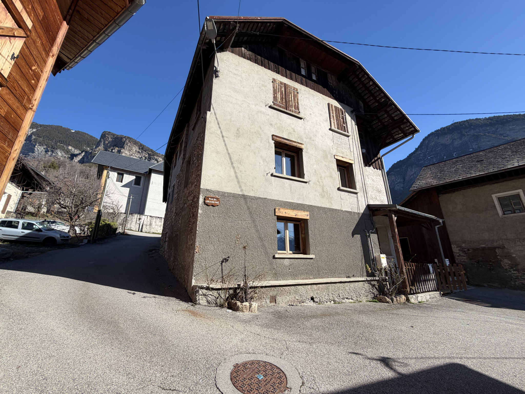 À VENDRE   MONTVERNIER (73) ENSEMBLE IMMOBILIER   ENVIRONNEMENT PRIVILÉGIÉ   VUE DÉGAGÉE #48