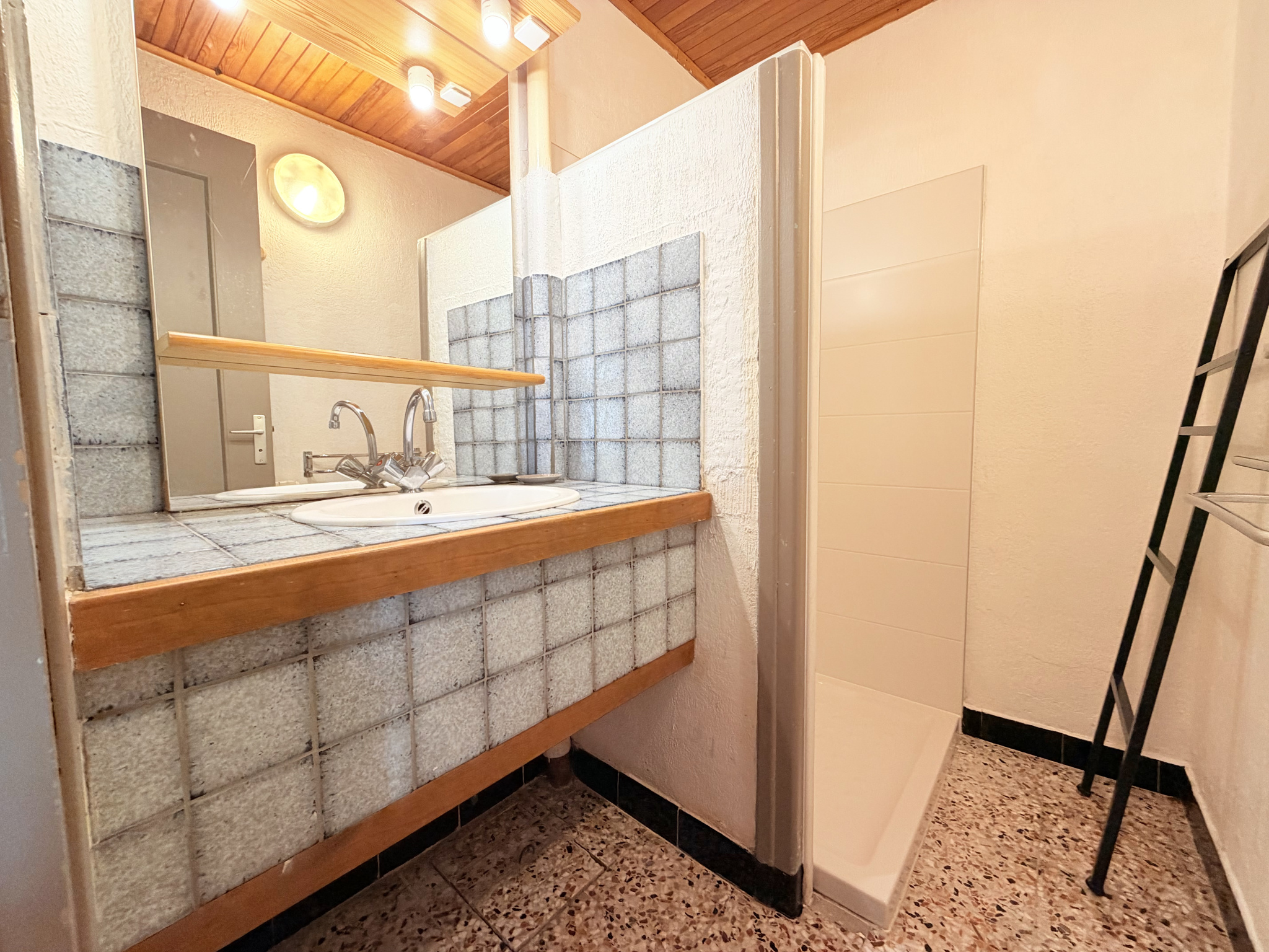 (73) ALBIEZ-MONTROND - Ensemble immobilier 3 logements et murs commerciaux - Hyper-centre du village - Jardins #18