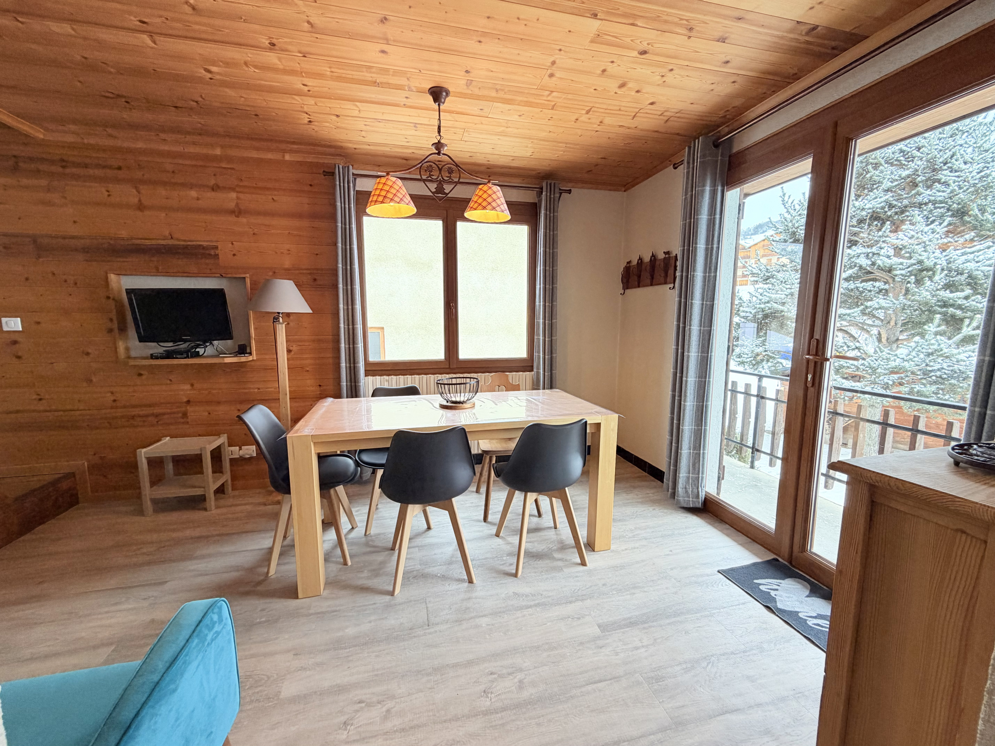 (73) ALBIEZ-MONTROND - Joli Bâtiment 3 logements - Idéal investissement - Centre station - Jardin - Places par #21