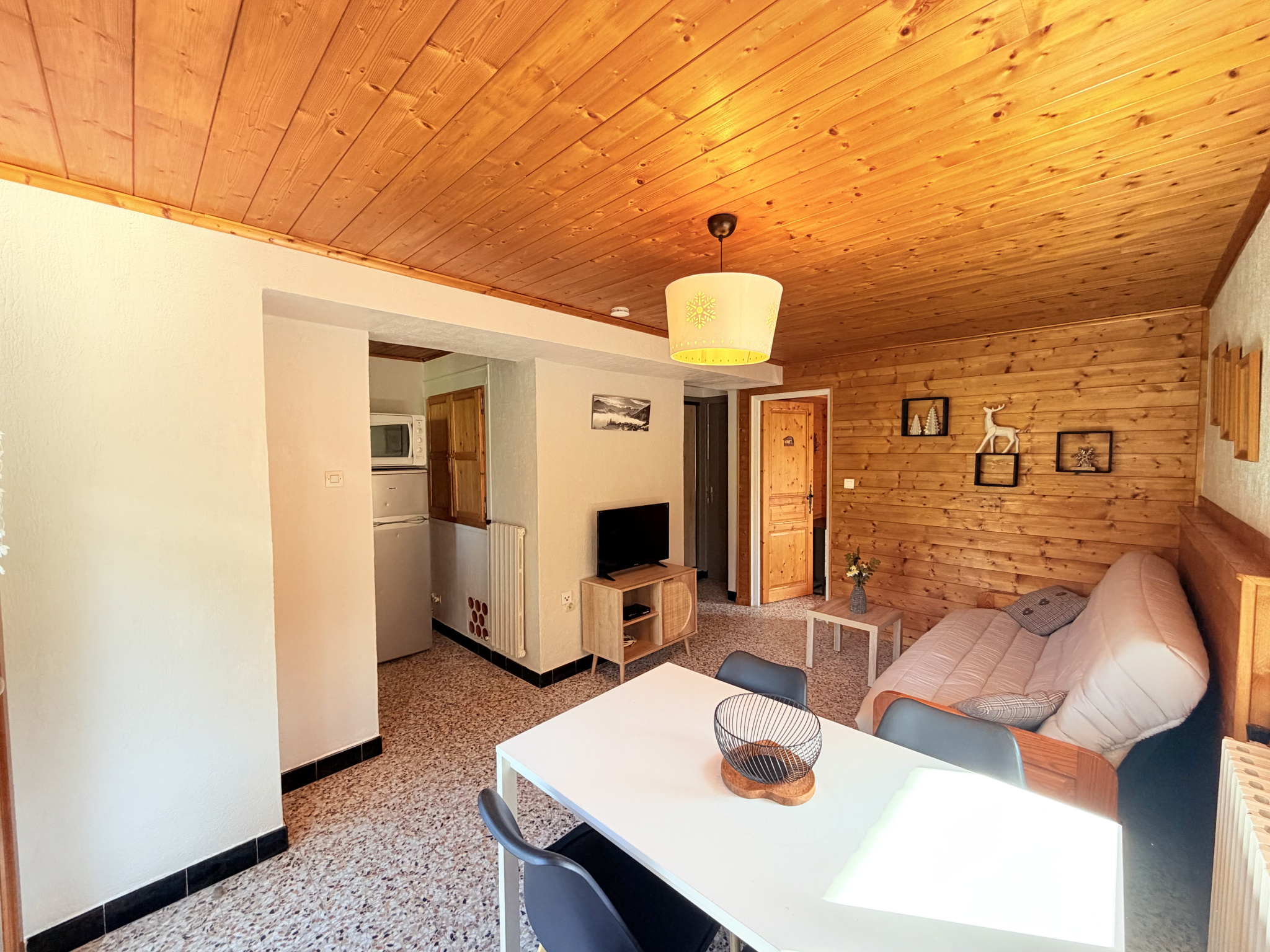 (73) ALBIEZ-MONTROND - Ensemble immobilier 3 logements et murs commerciaux - Hyper-centre du village - Jardins #16