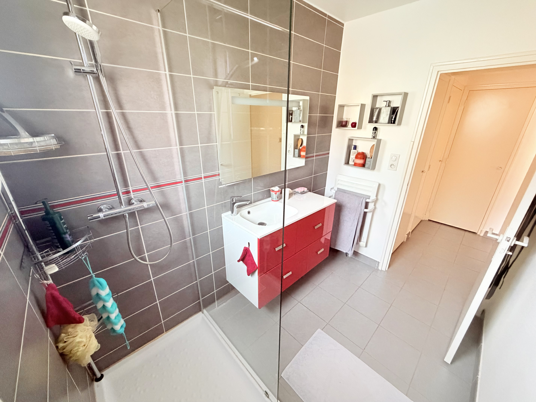 (73) SAINT-JEAN-DE-MAURIENNE - Charmant appartement - Centre-ville - Possibilité T3 - Places de parking & cave #10