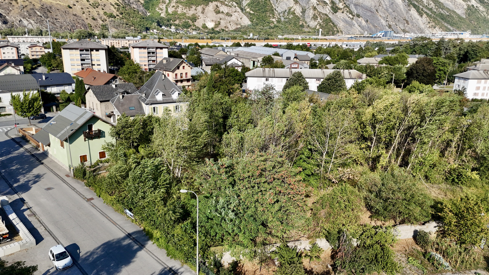 (73) SAINT JEAN DE MAURIENNE  - Rare Terrain constructible - Proche centre ville - Opportunité rare - 4482m2 #7