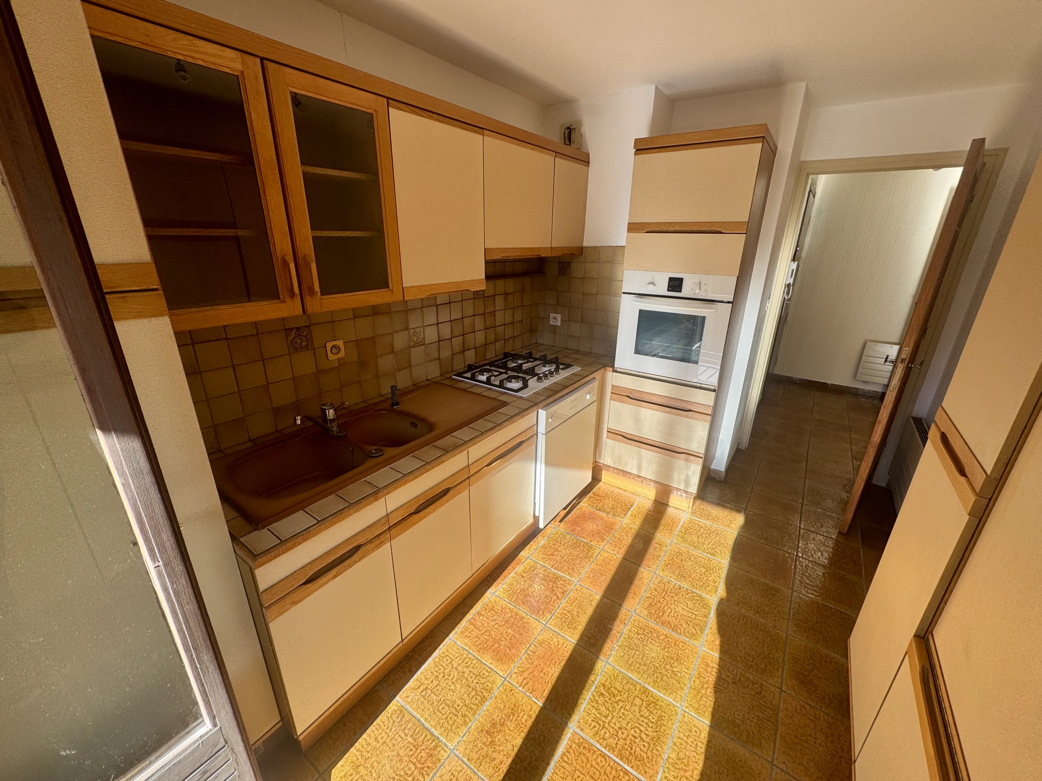 (73) SAINT-JEAN-DE-MAURIENNE - Rare Appartement T3 avec garage, balcon, parking et cave #11