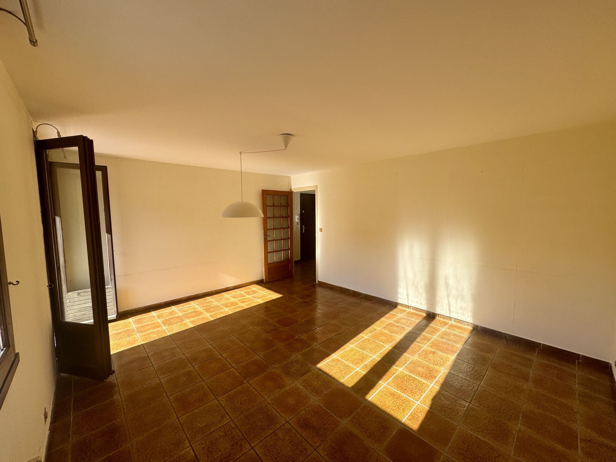 (73) SAINT-JEAN-DE-MAURIENNE - Rare Appartement T3 avec garage, balcon, parking et cave #3