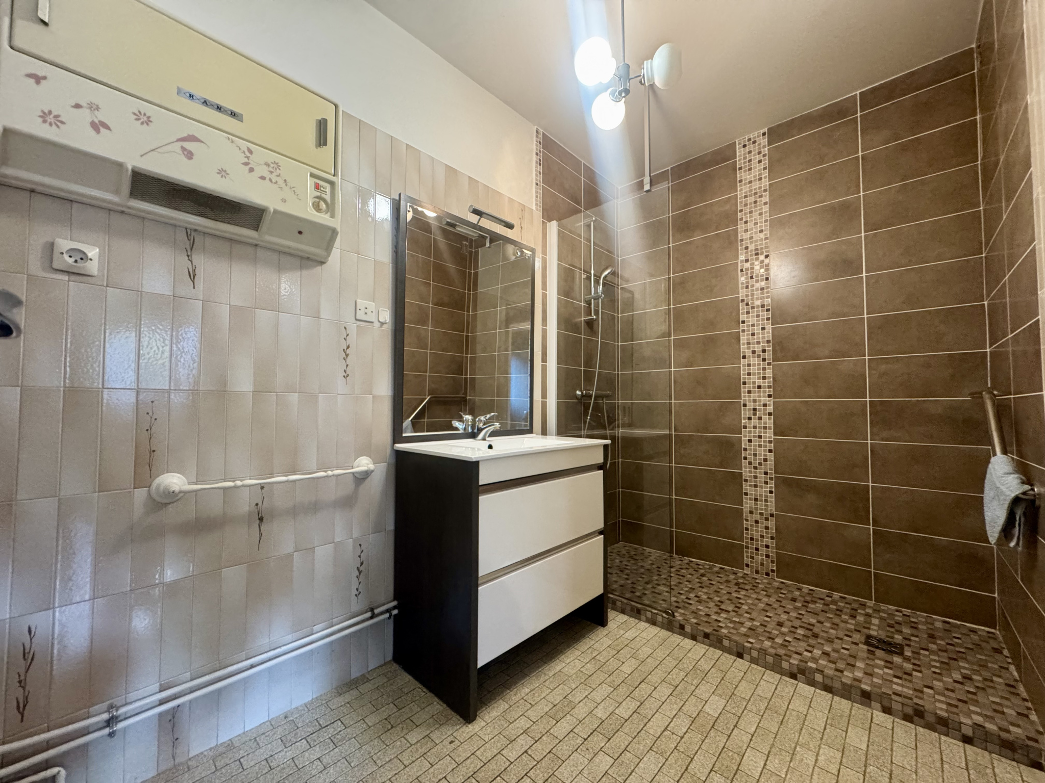 (73) SAINT-JEAN-DE-MAURIENNE - Appartement T5 idéal - Hyper centre - Balcon - Cave & Garage #6