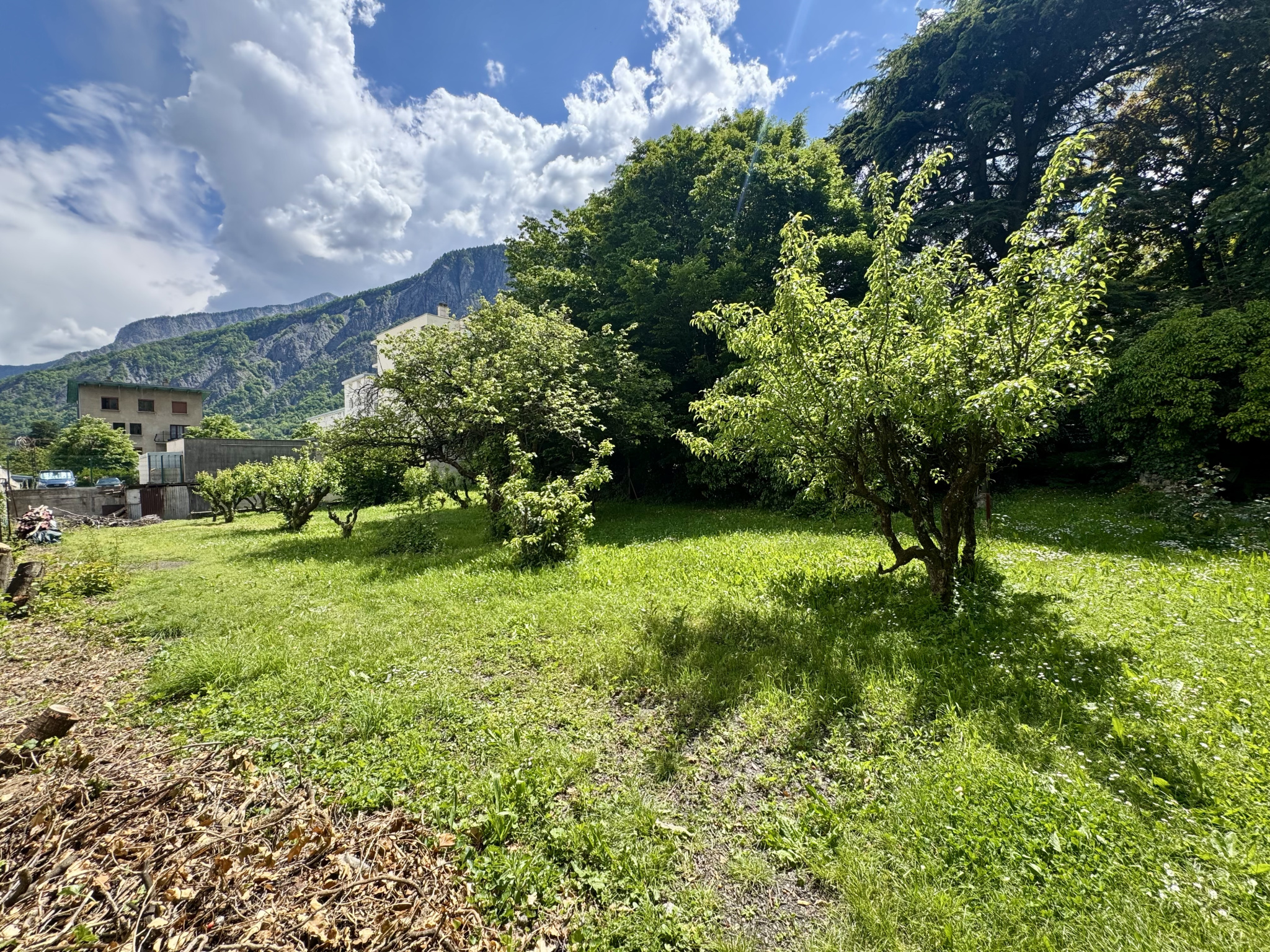 (73) SAINT-JEAN-DE-MAURIENNE - Terrain constructible - Rare à la vente - Plein Sud #3