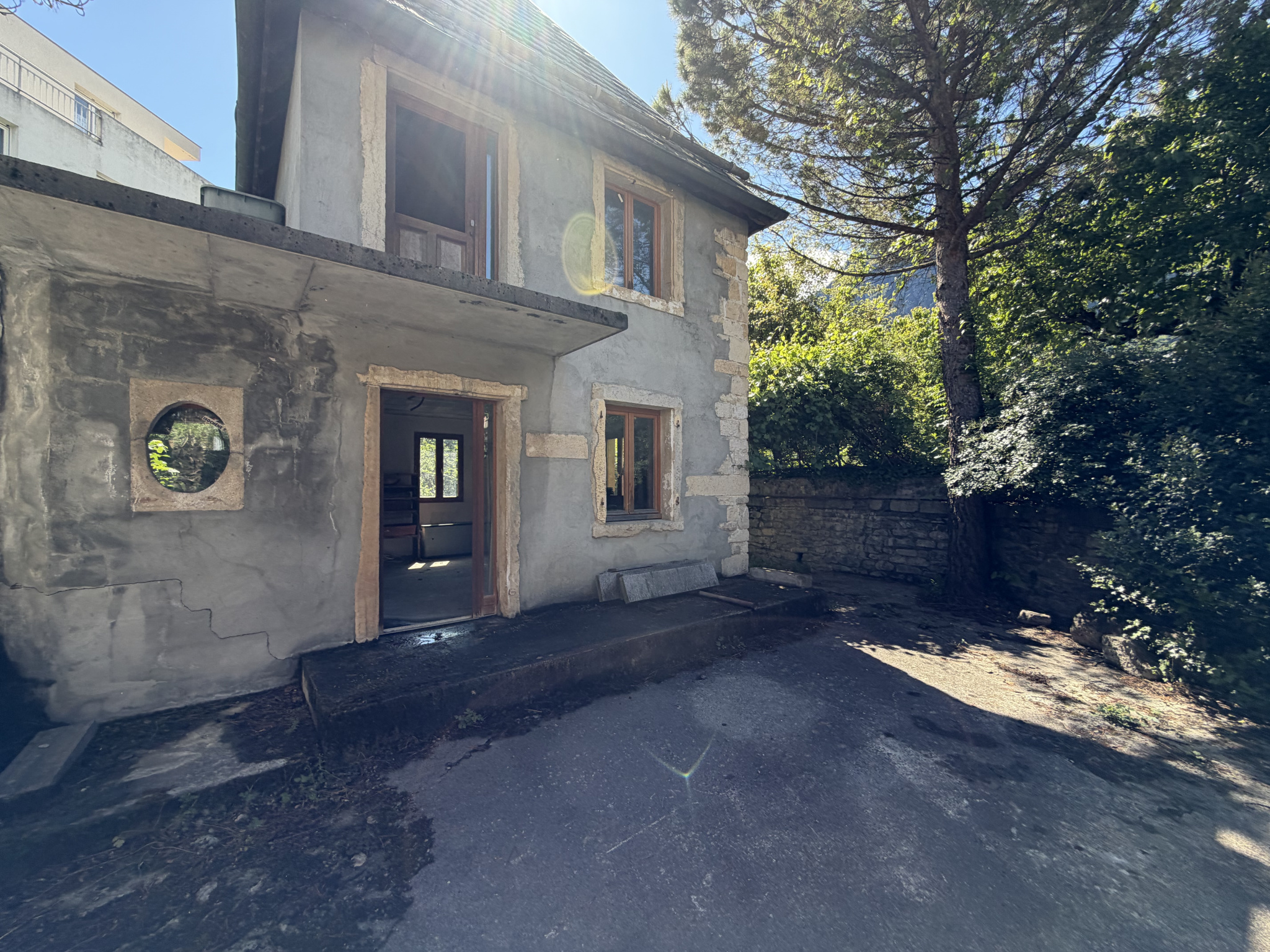 (73) SAINT-JEAN DE MAURIENNE - CENTRE - Sublime demeure de caractère - Dépendances - UNIQUE #42