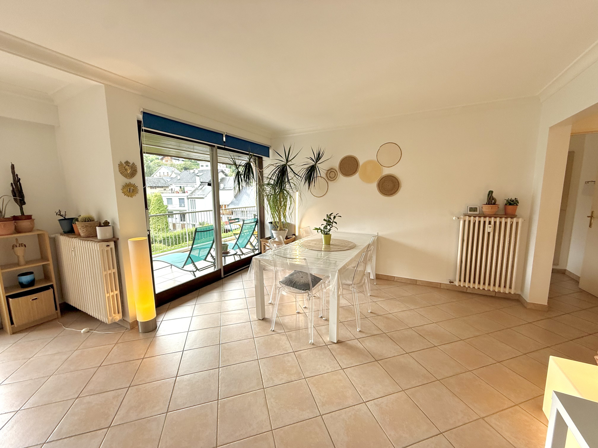 (73) SAINT-JEAN DE MAURIENNE - Sublime appartement - T4 - Traversant - Vue panoramique #12