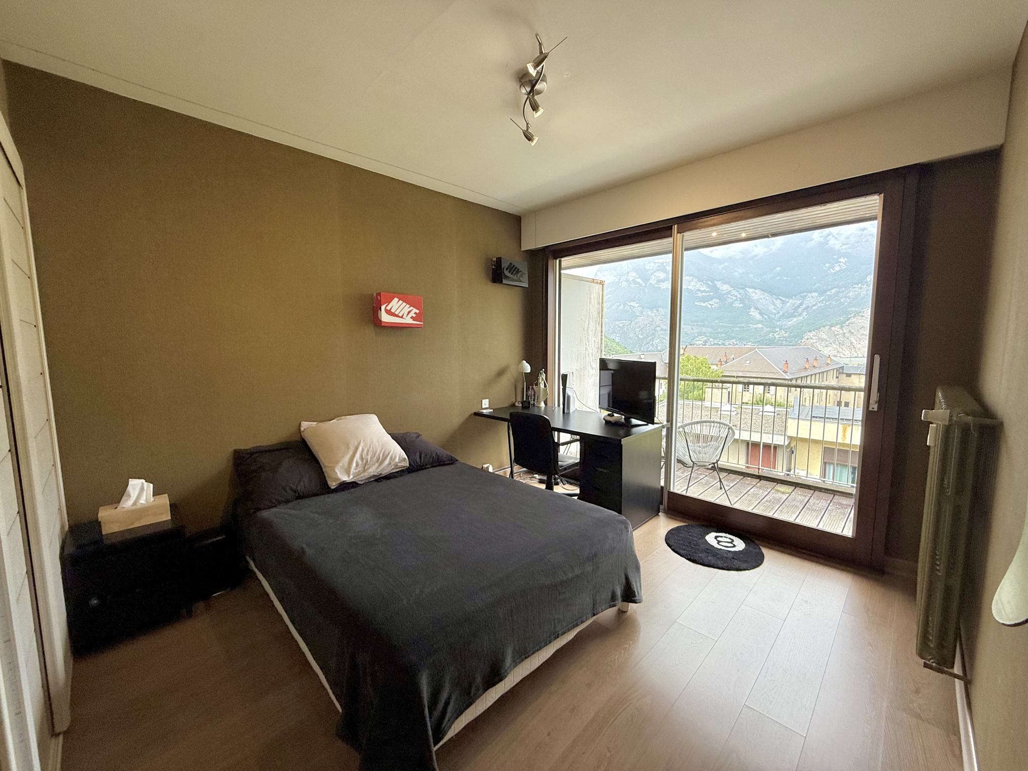 (73) SAINT-JEAN DE MAURIENNE - Sublime appartement - T4 - Traversant - Vue panoramique #17