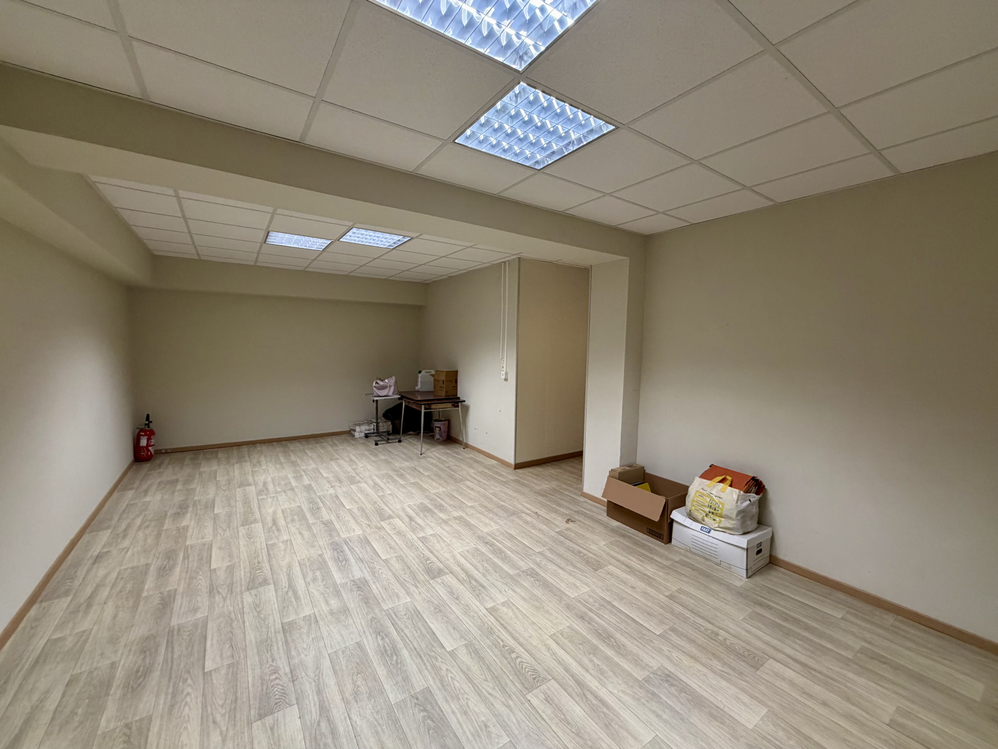 (73) SAINT-JEAN-DE-MAURIENNE - LOCAL PROFESSIONNEL 80m2  - CENTRE-VILLE #1