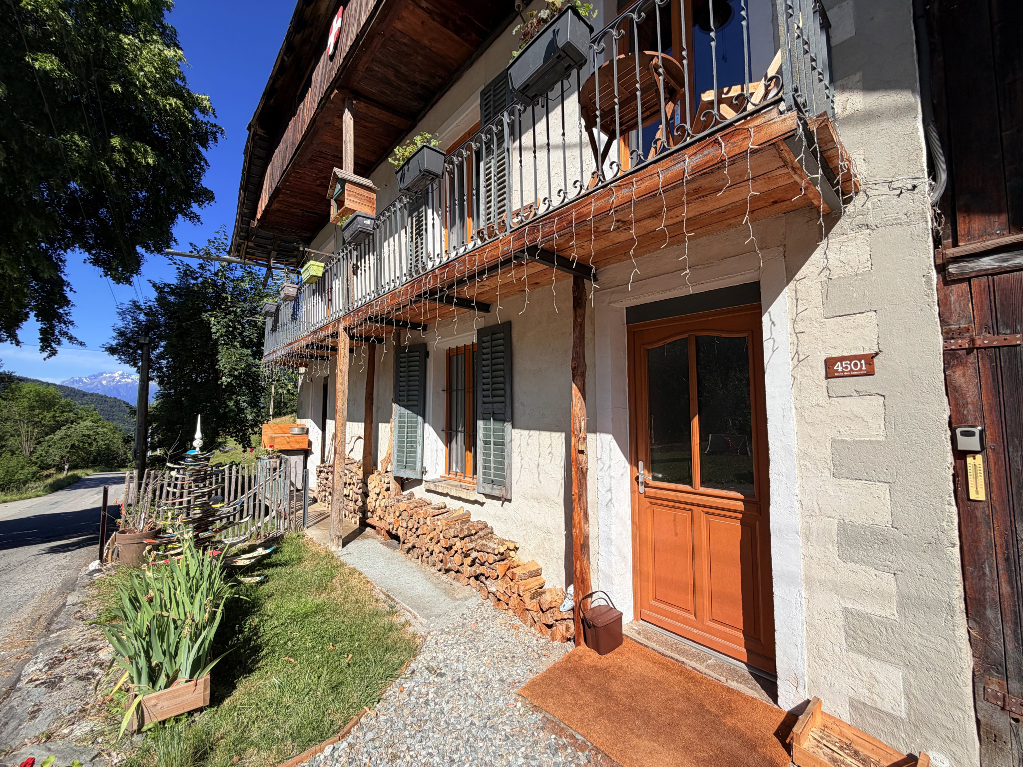 À VENDRE   EXCLUSIVITÉ SAINT-FRANÇOIS-LONGCHAMP   (MONTAIMONT)  ANCIEN CORPS DE FERME RÉNOVÉ   110 m2 HABITABL #26