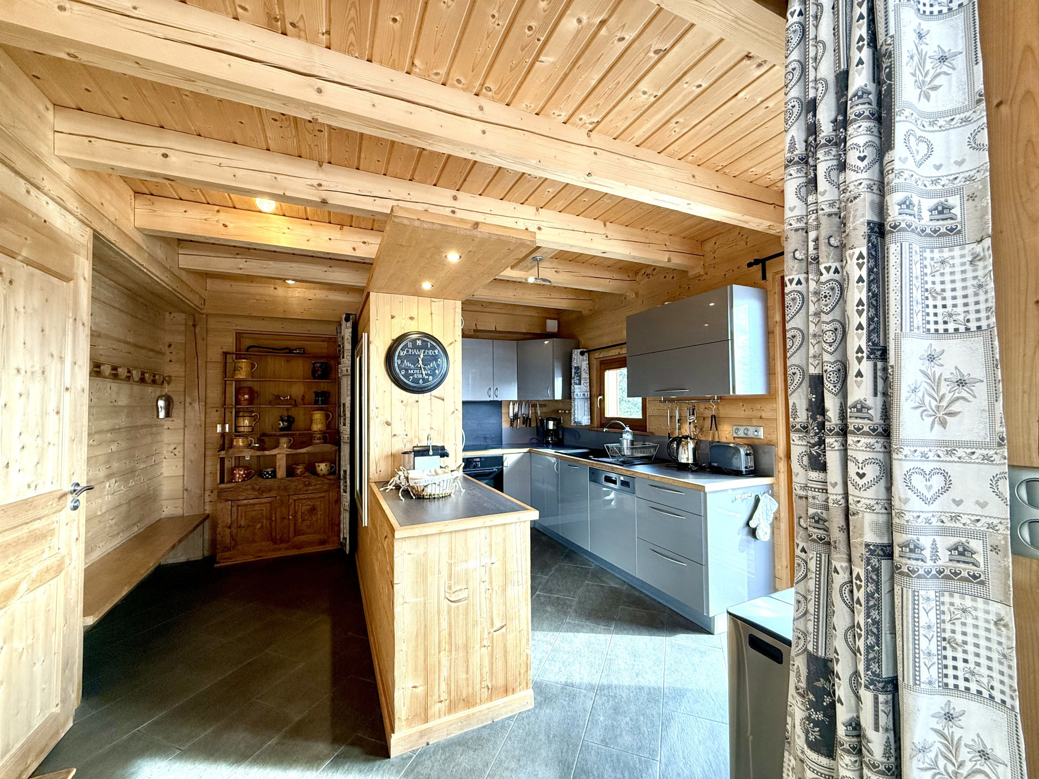 (73) LA TOUSSUIRE / Sublime chalet unique - Dépendance - Garage - Vue panoramique #10