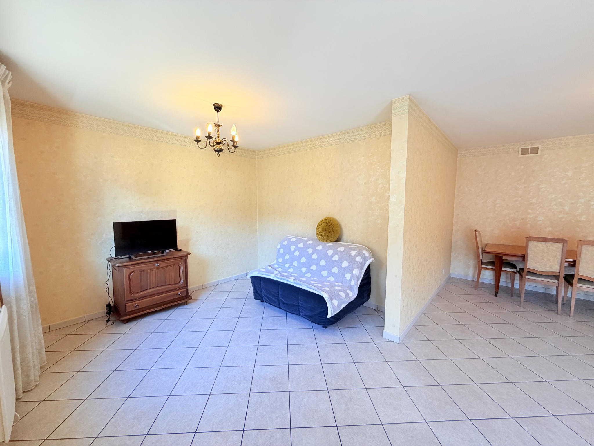 (73) SAINT-JEAN DE MAURIENNE - Appartement T3 (potentiel T4) - Centre-ville - Grand balcon - Cave #10