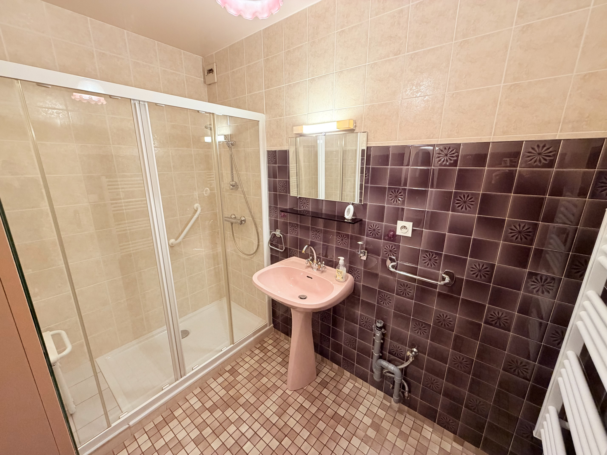 (73) SAINT-JEAN DE MAURIENNE - Appartement T3 (potentiel T4) - Centre-ville - Grand balcon - Cave #12