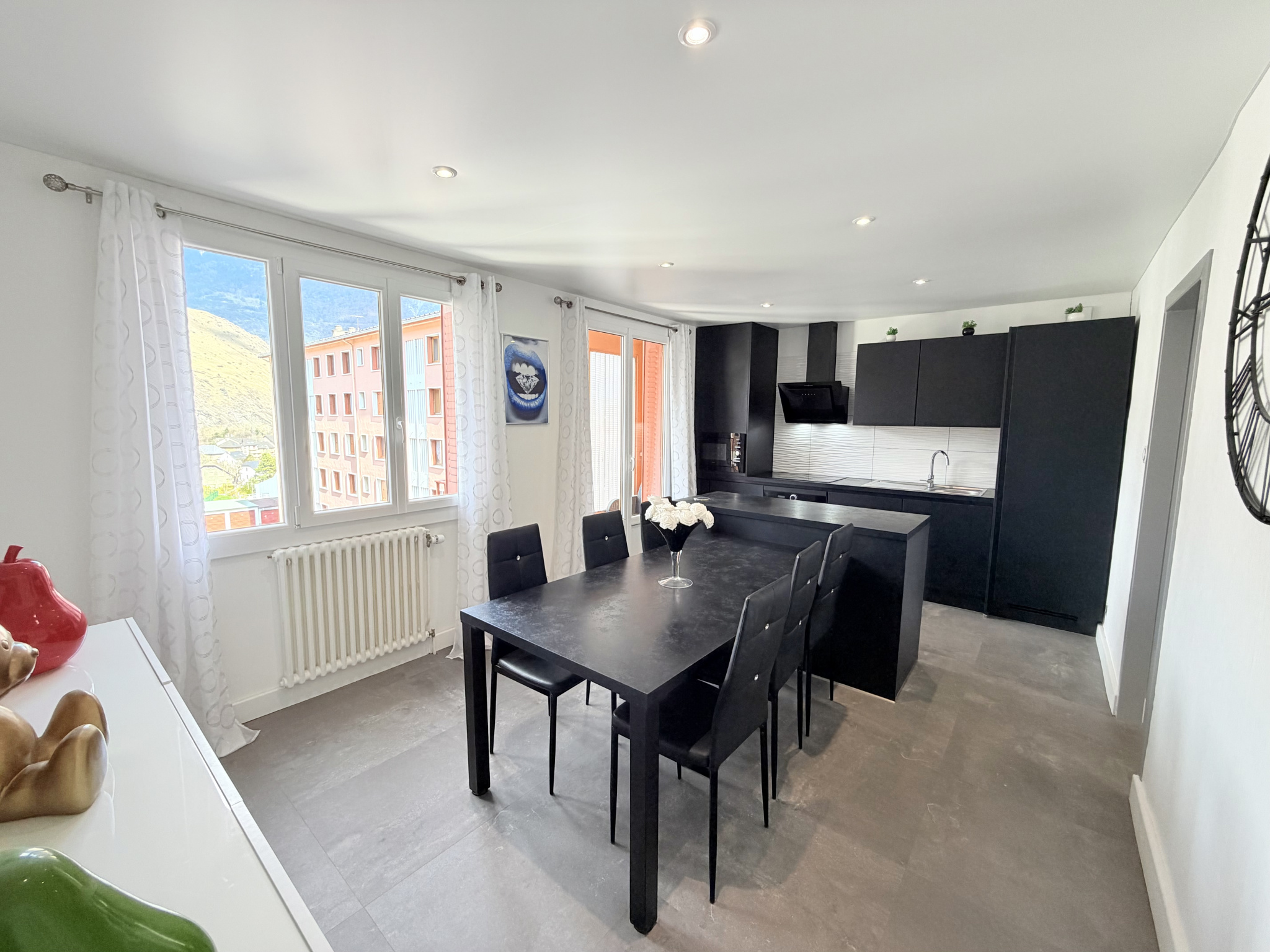 (73) SAINT-JEAN-DE-MAURIENNE - APPARTEMENT Rénové en 2021 - T3 - CAVE - BALCONS - PLACE de PARKING #12