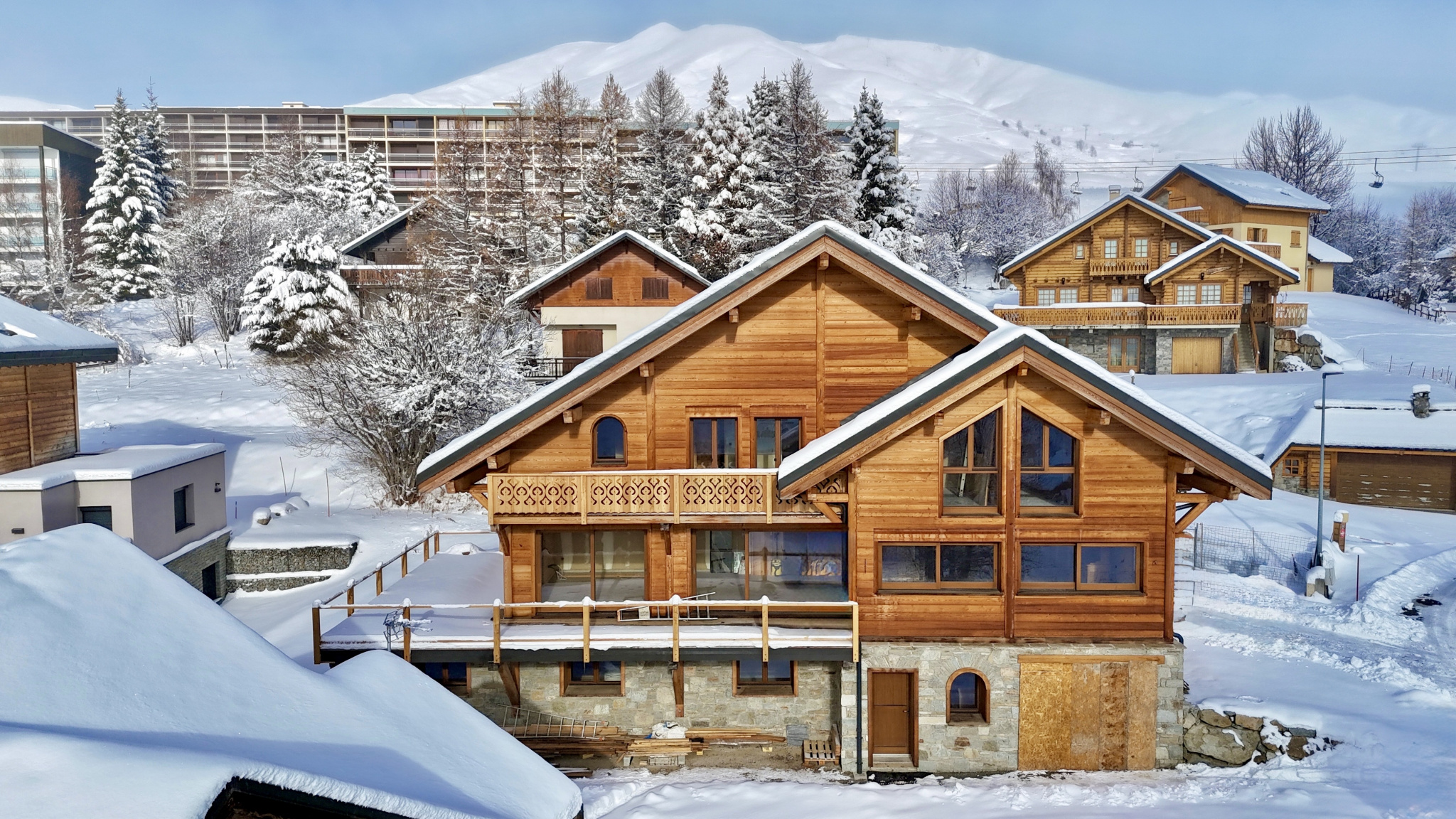 (73) LA TOUSSUIRE - CHALET UNIQUE -  Vue panoramique - Piscine intérieure - 7 suites parentales - Séjour 90m2 #1