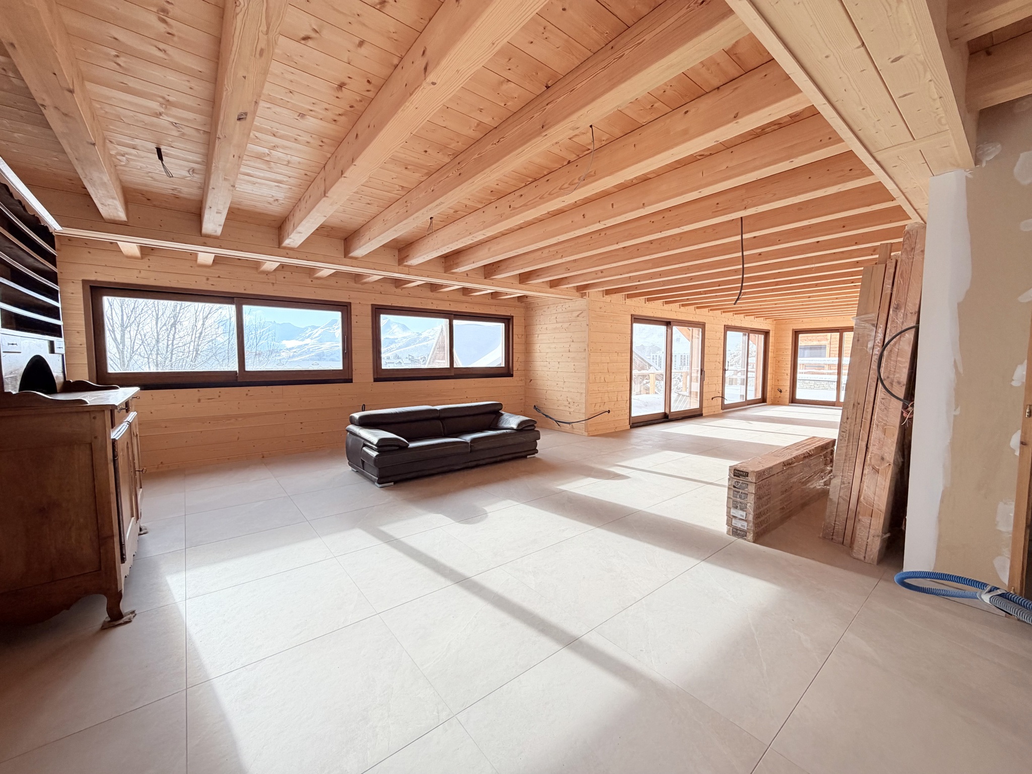 (73) LA TOUSSUIRE - CHALET UNIQUE -  Vue panoramique - Piscine intérieure - 7 suites parentales - Séjour 90m2 #3