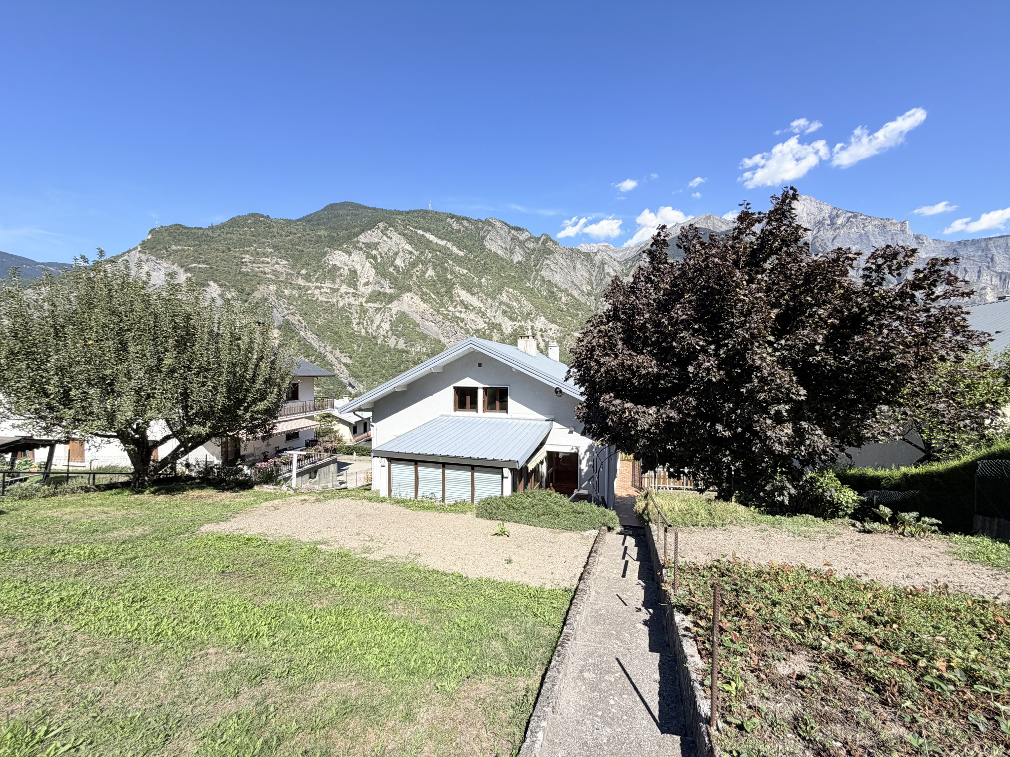 (73) VILLARGONDRAN - Jolie maison avec beaux extérieurs - 5 chambres - Garage & Atelier - Véranda - Rare à la #13