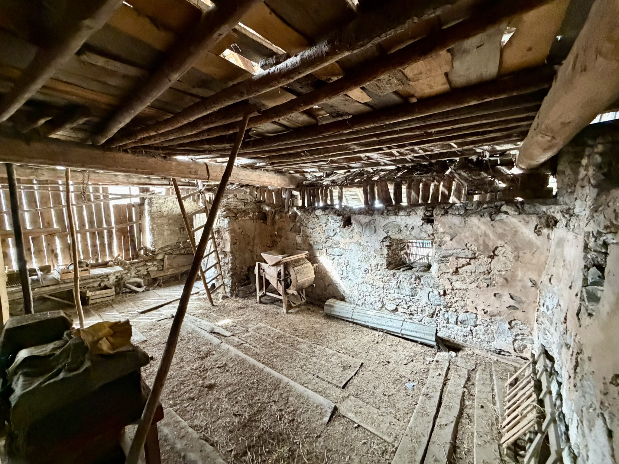 (73) À VENDRE - FONTCOUVERTE-LA-TOUSSUIRE PROJET RÉNOVATION & FORT POTENTIEL #14