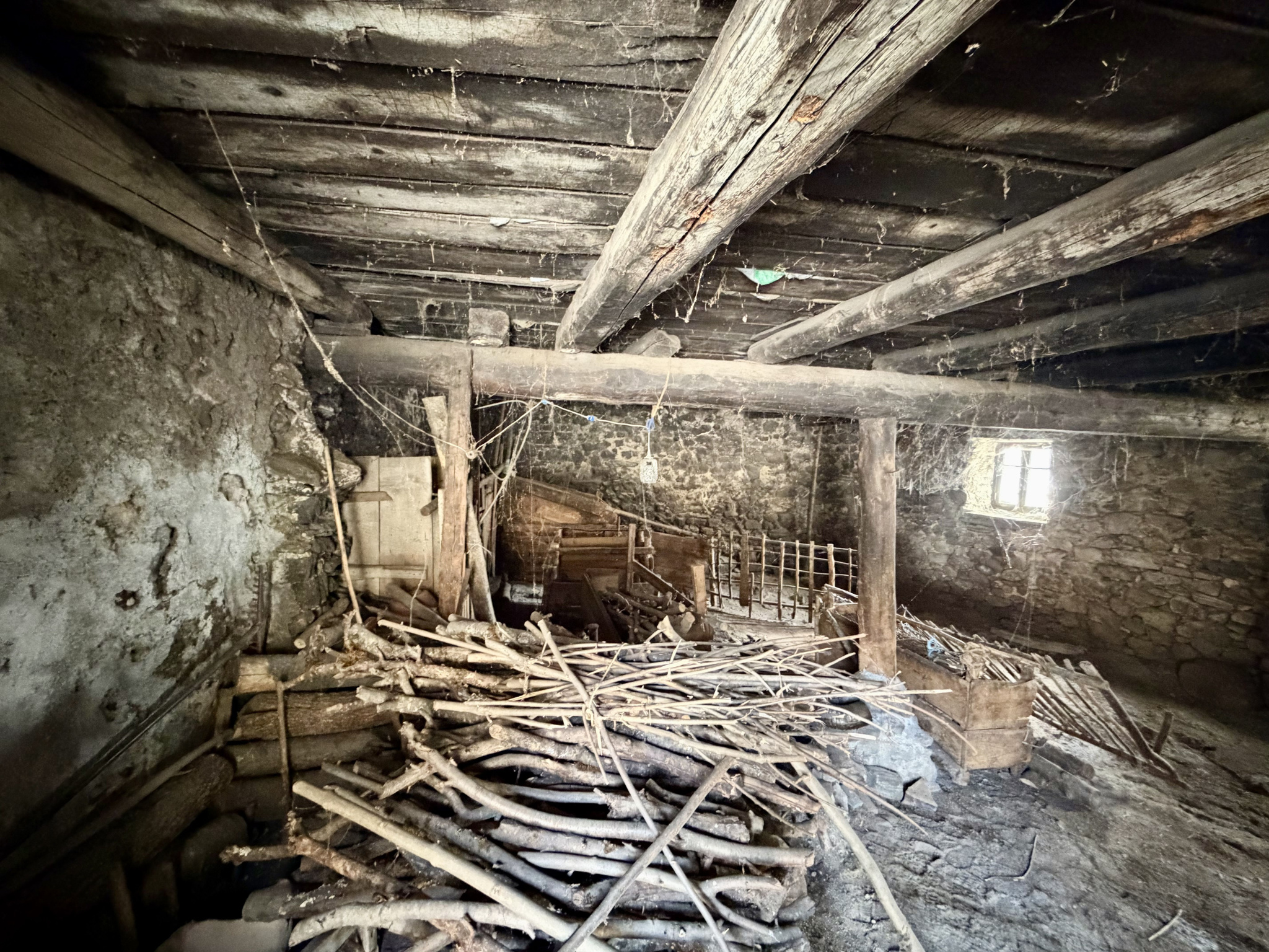 (73) À VENDRE - FONTCOUVERTE-LA-TOUSSUIRE PROJET RÉNOVATION & FORT POTENTIEL #11