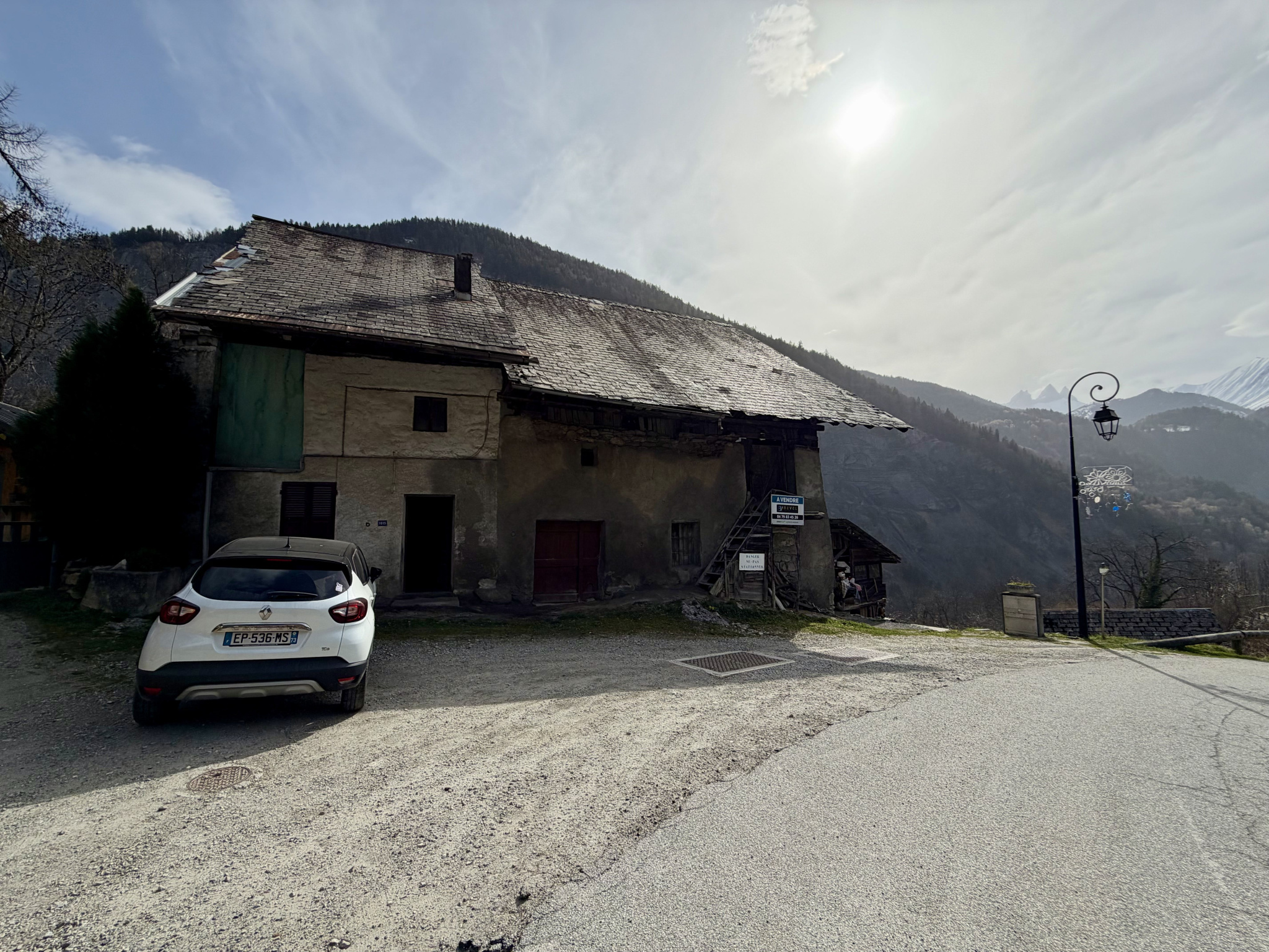 (73) À VENDRE - FONTCOUVERTE-LA-TOUSSUIRE PROJET RÉNOVATION & FORT POTENTIEL #1