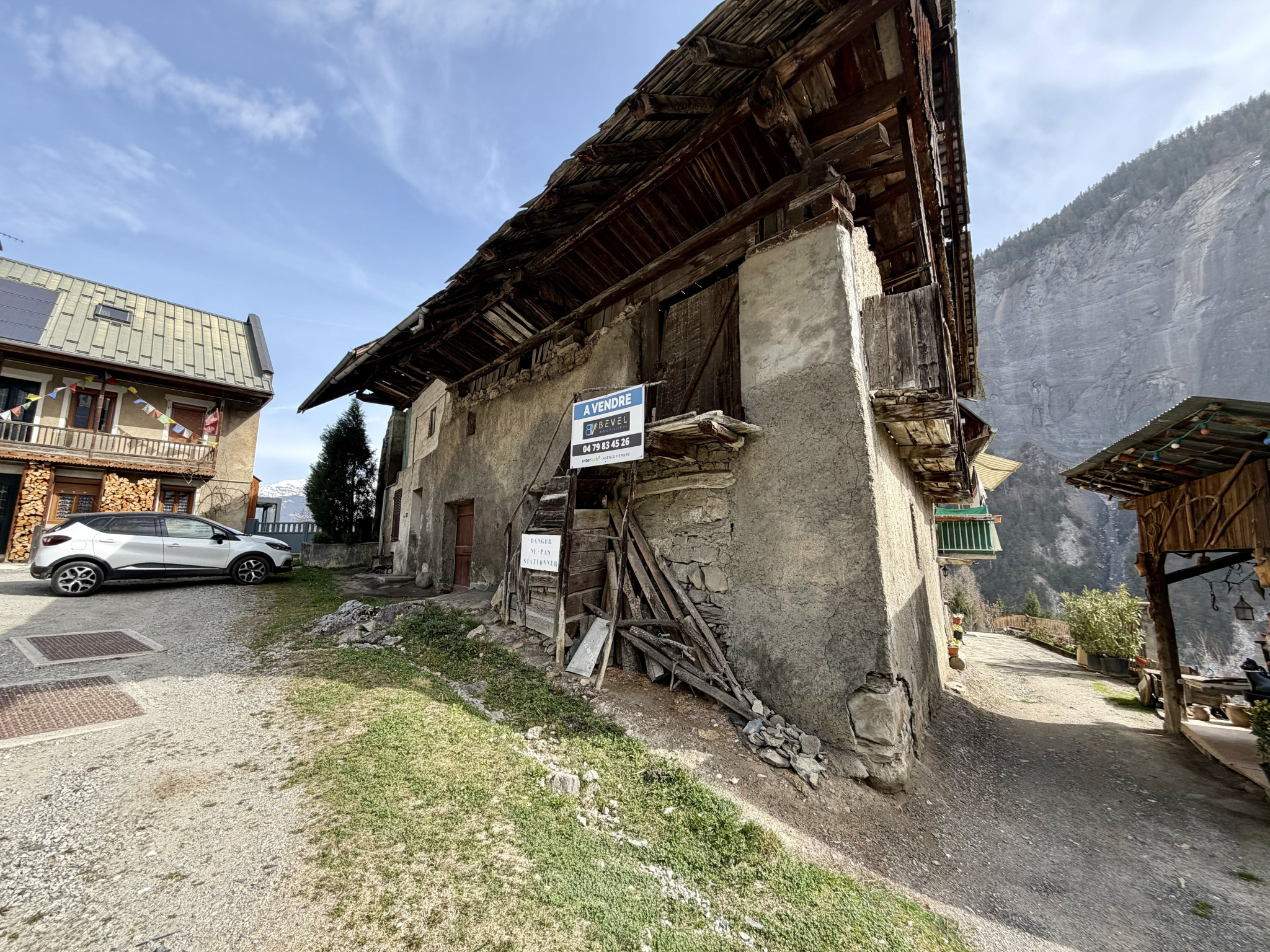 (73) À VENDRE - FONTCOUVERTE-LA-TOUSSUIRE PROJET RÉNOVATION & FORT POTENTIEL #3