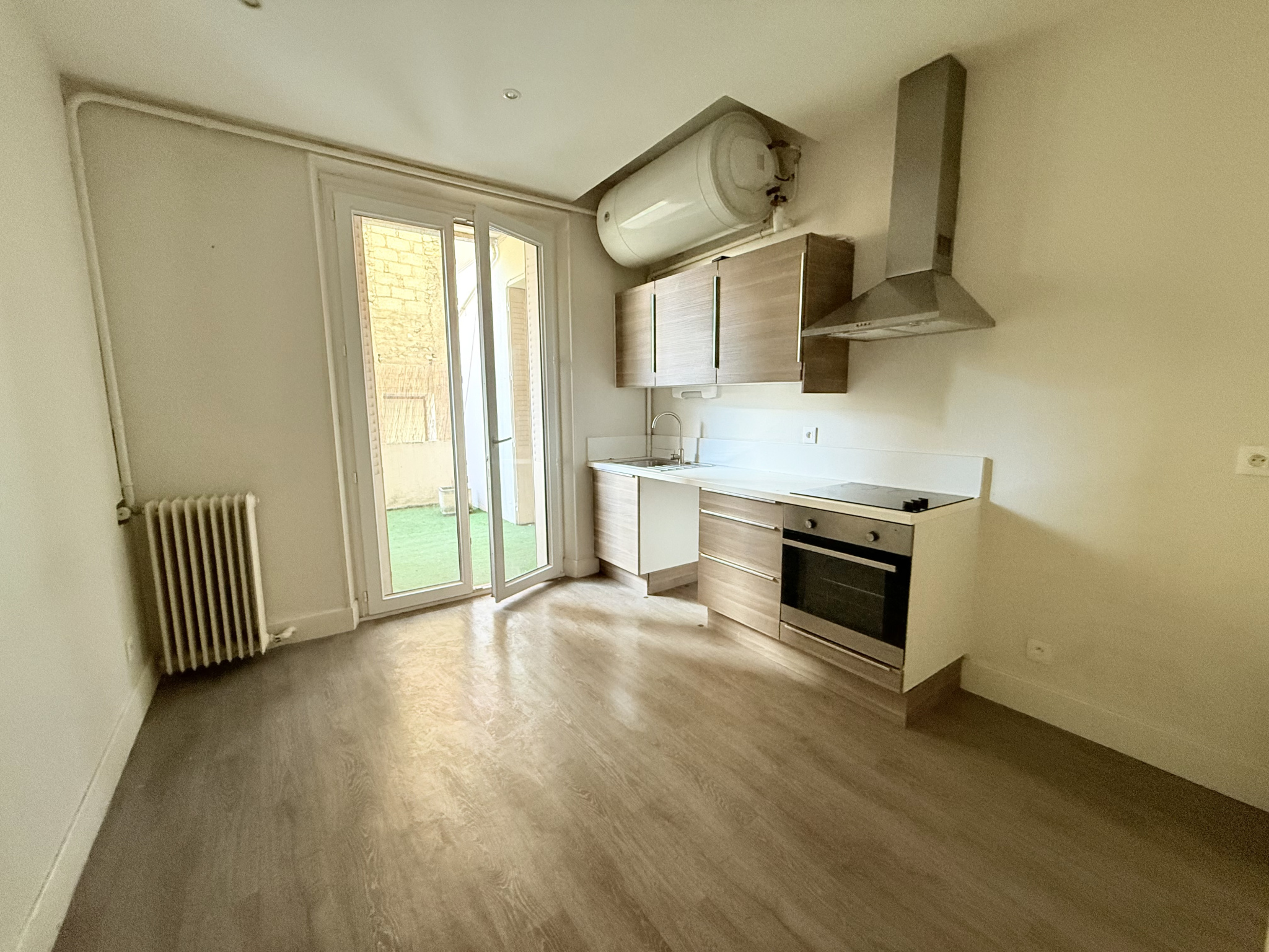 (73) SAINT JEAN DE MAURIENNE - HYPER CENTRE -Rare appartement T2 - Possibilité T3 - Terrasse #2