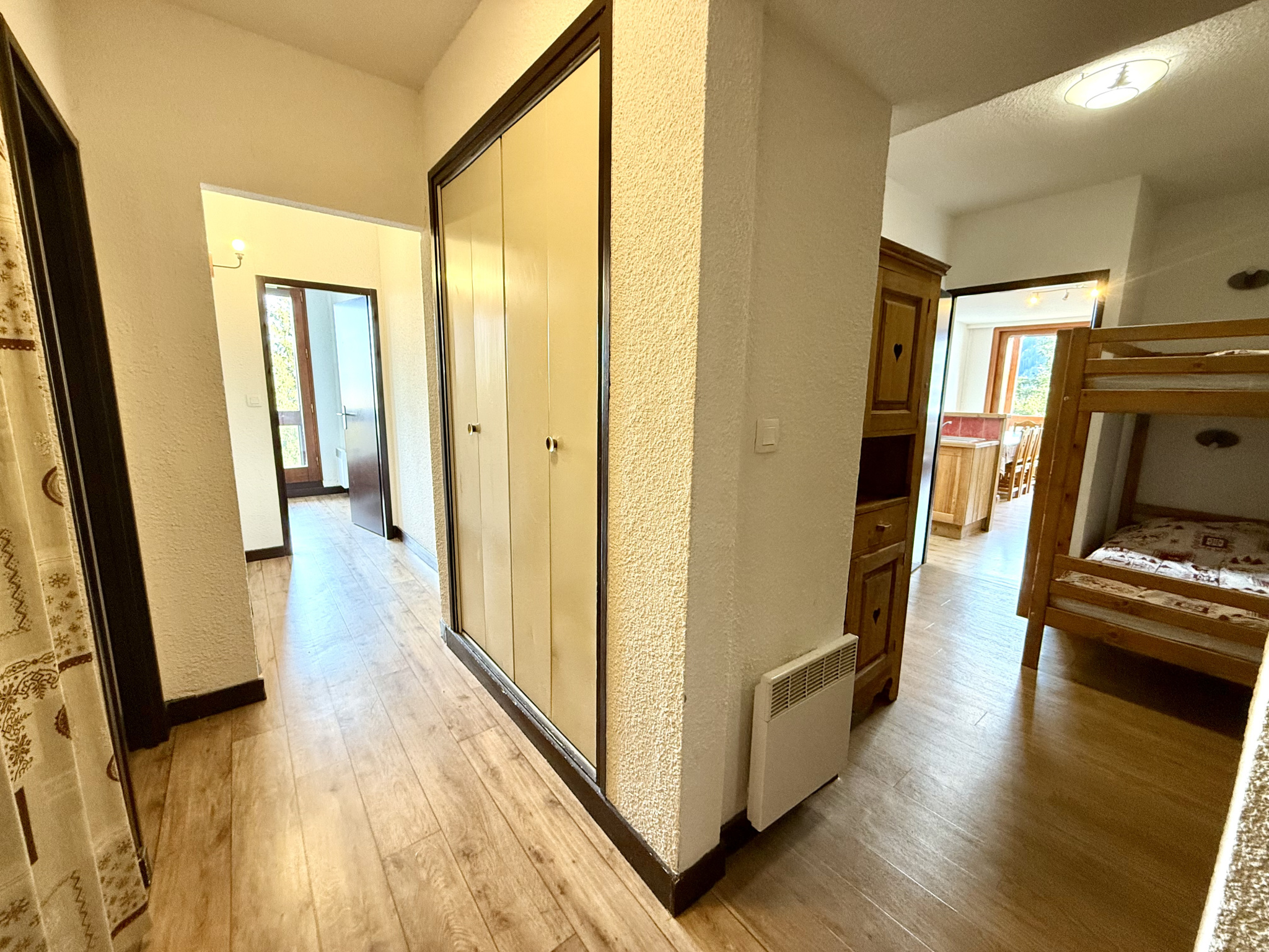 (73) LE CORBIER - Domaine des Sybelles - Rare & Spacieux Appartement - Front de neige #18