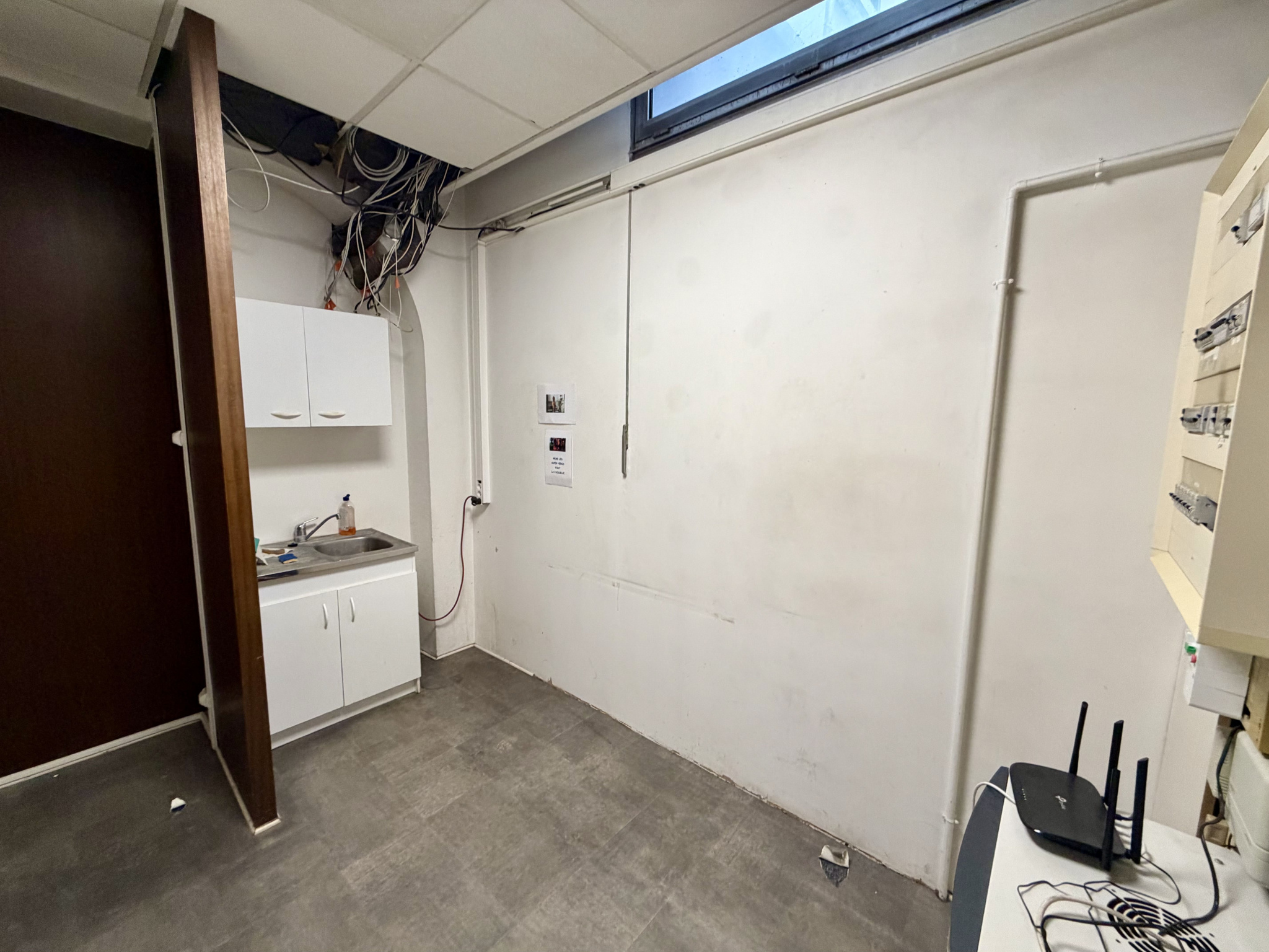 SAINT-JEAN-DE-MAURIENNE (73)   CENTRE-VILLE   LOCAL COMMERCIAL 111 m2 + CAVE 40 m2   EMPLACEMENT No1   VISIBIL #9