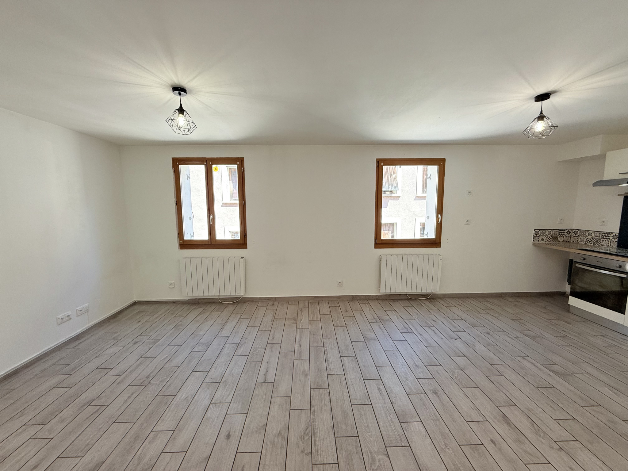 (73) SAINT-JEAN-DE-MAURIENNE - Appartement rénové hyper centre - Idéal investissement #3