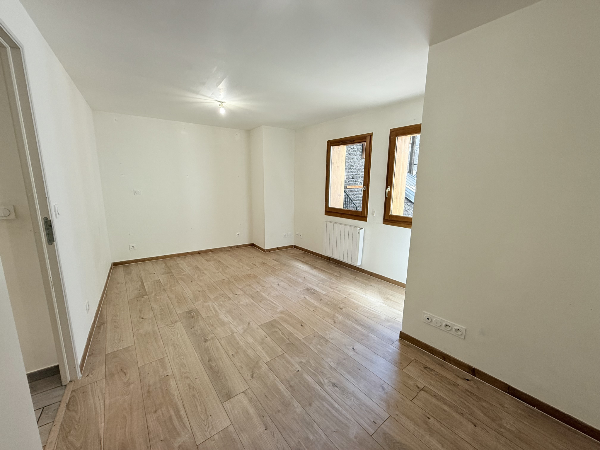 (73) SAINT-JEAN-DE-MAURIENNE - Appartement rénové hyper centre - Idéal investissement #11