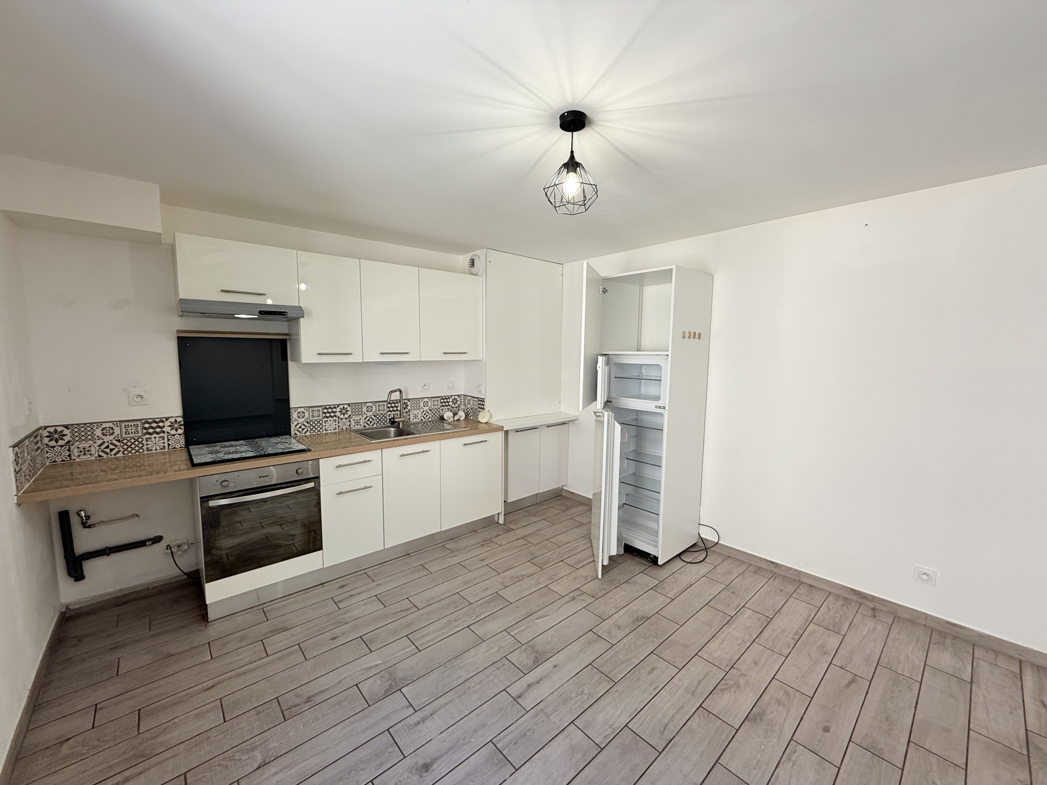 (73) SAINT-JEAN-DE-MAURIENNE - Appartement rénové hyper centre - Idéal investissement #1