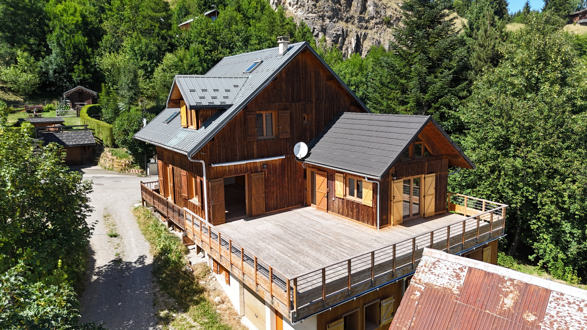 (73) LA TOUSSUIRE (La Rochette) - Superbe chalet rénové - Appartement indépendant - Vue - Sauna & Jacuzzi #9