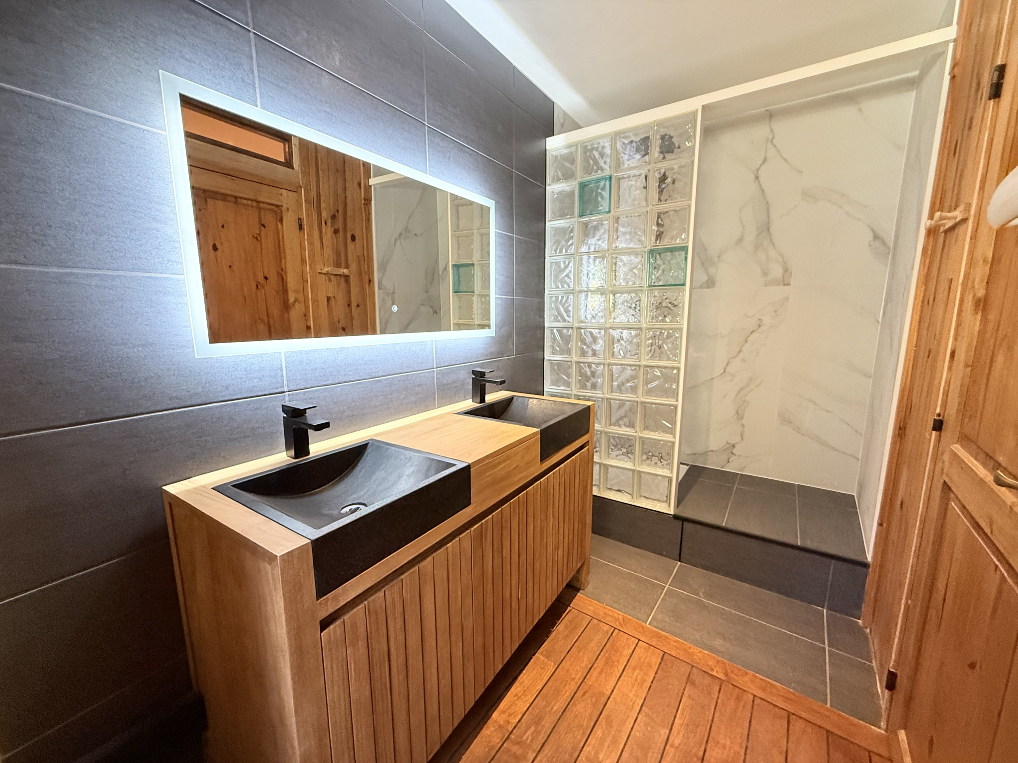 (73) LA TOUSSUIRE (La Rochette) - Superbe chalet rénové - Appartement indépendant - Vue - Sauna & Jacuzzi #16