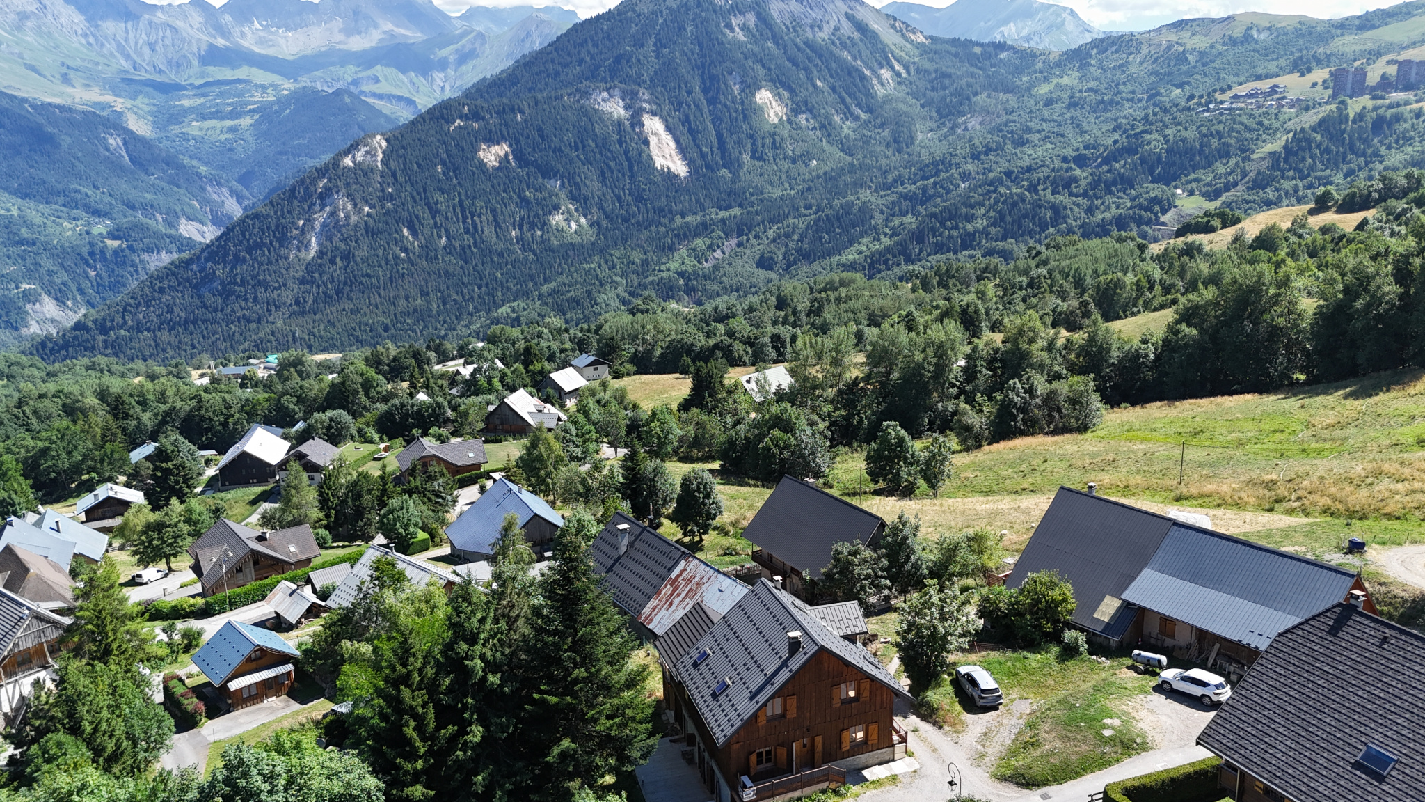 (73) LA TOUSSUIRE (La Rochette) - Superbe chalet rénové - Appartement indépendant - Vue - Sauna & Jacuzzi #5