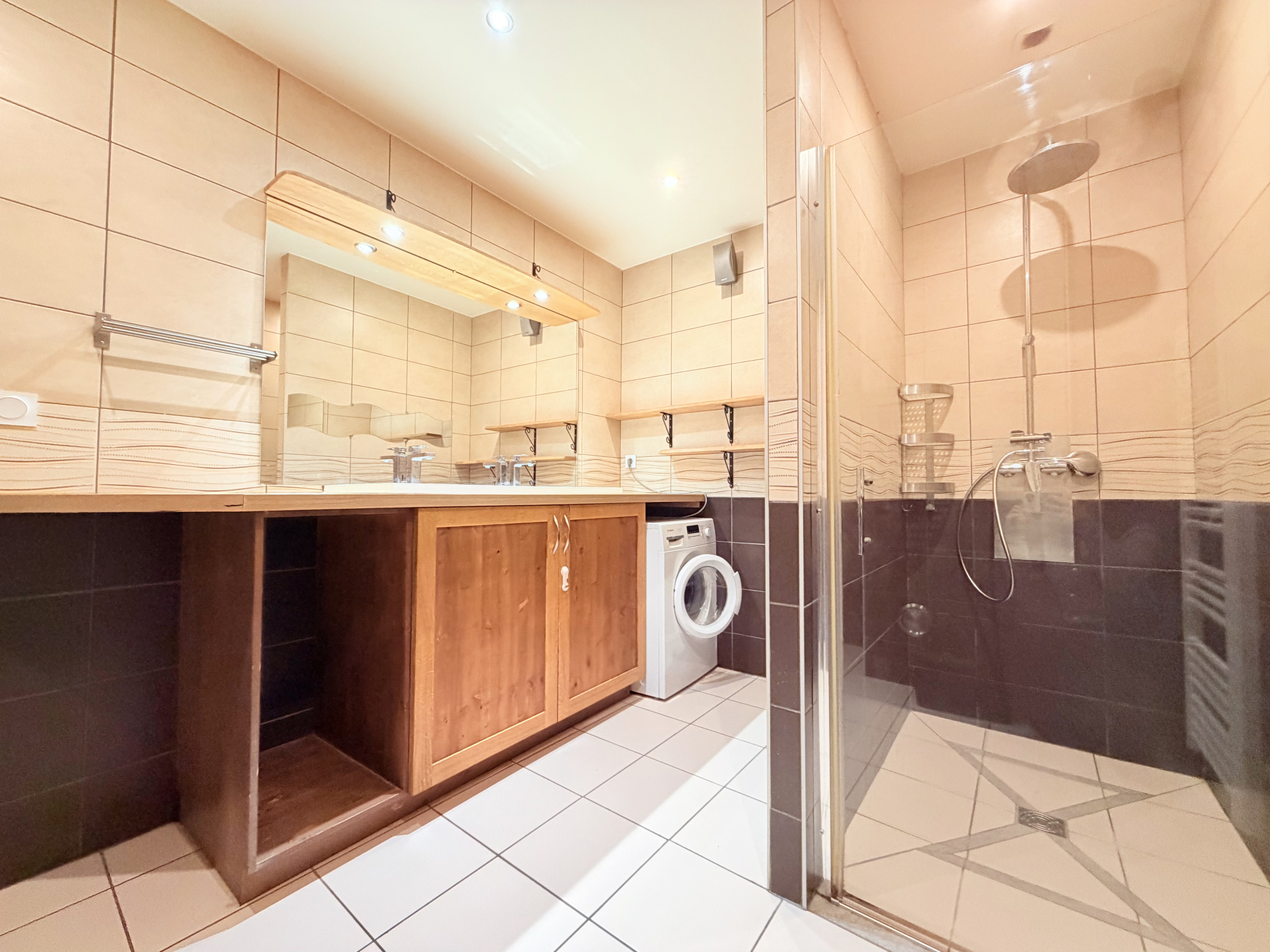 (73) Saint-Julien-Mont-Denis - Centre Village - Rare Appartement T2 bis - Grande chambre - Spacieuse terrasse #7