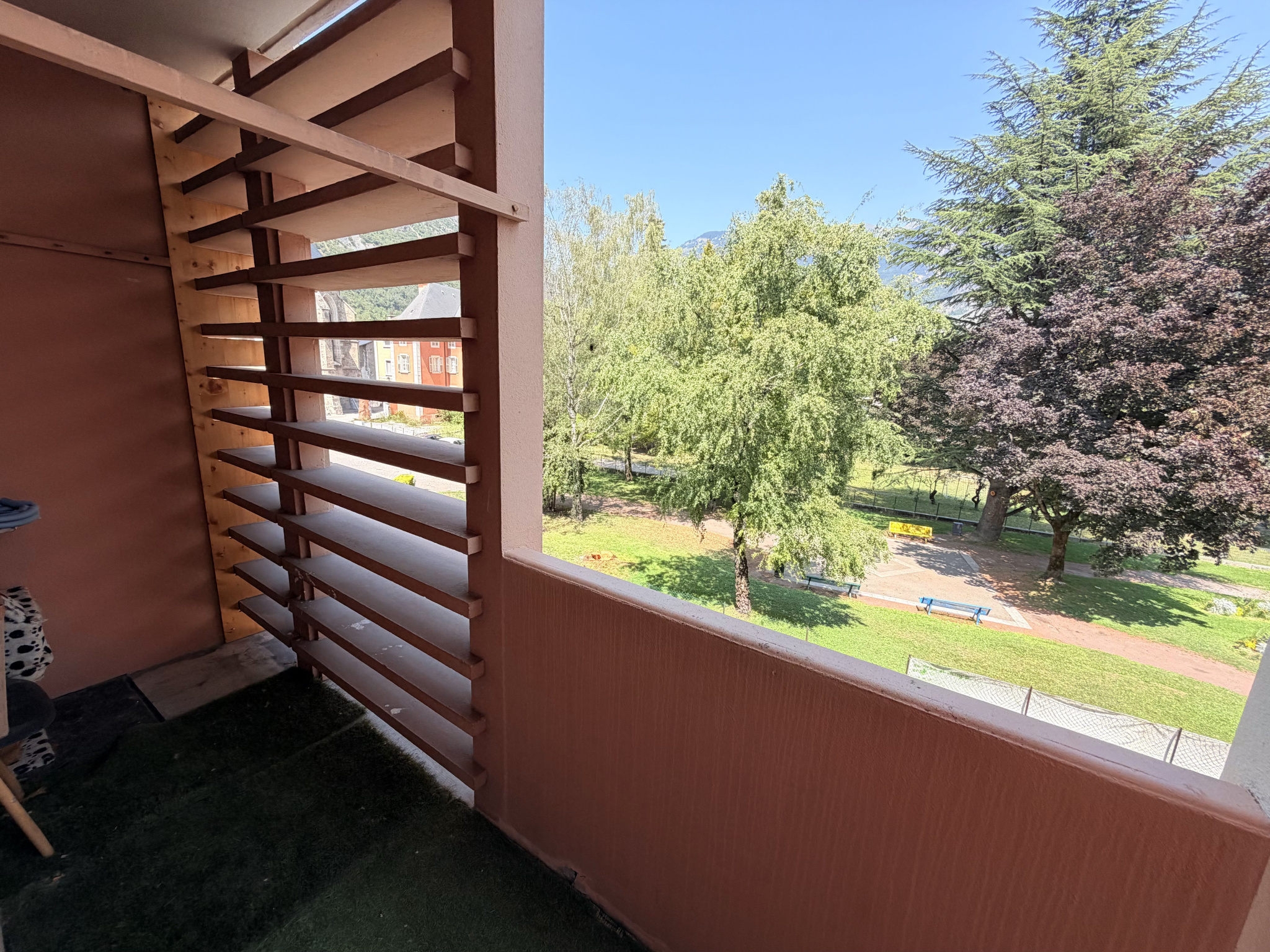 (73) Saint-Jean-de-Maurienne - Appartement T3 entièrement rénové - 2 chambres - 2 balcons - Garage - Cave - As #8