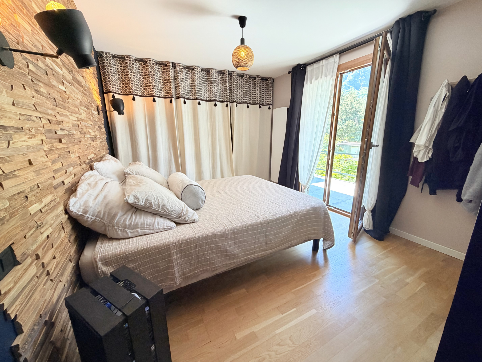 (73) SAINT-JEAN DE MAURIENNE / Rare à la vente - Maison familiale & Appartement indépendant #11