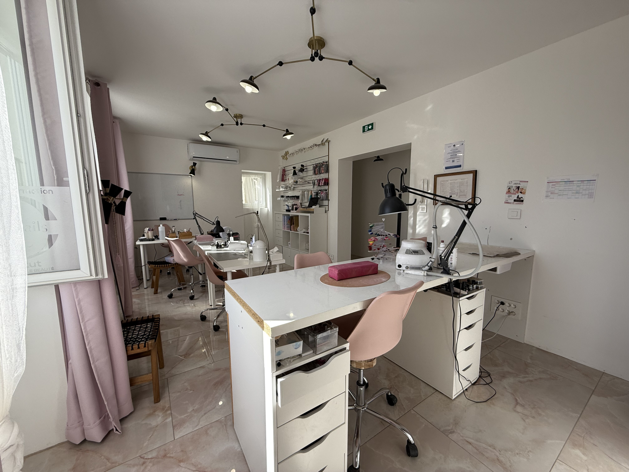 (73) SAINT-JEAN-DE-MAURIENNE - Rare Bâtiment centre - 2 T2 - Studio - Local commercial - Combles aménageables #17