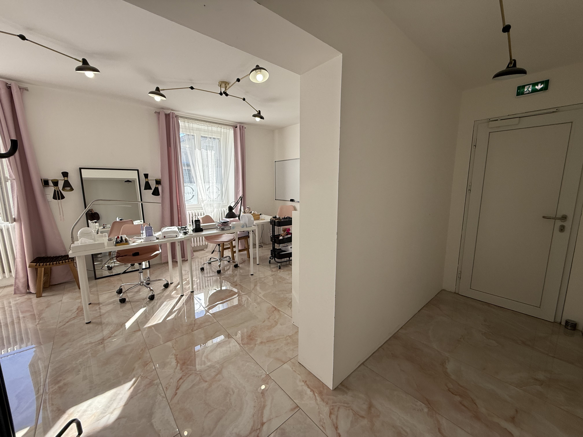 (73) SAINT-JEAN-DE-MAURIENNE - Rare Bâtiment centre - 2 T2 - Studio - Local commercial - Combles aménageables #19