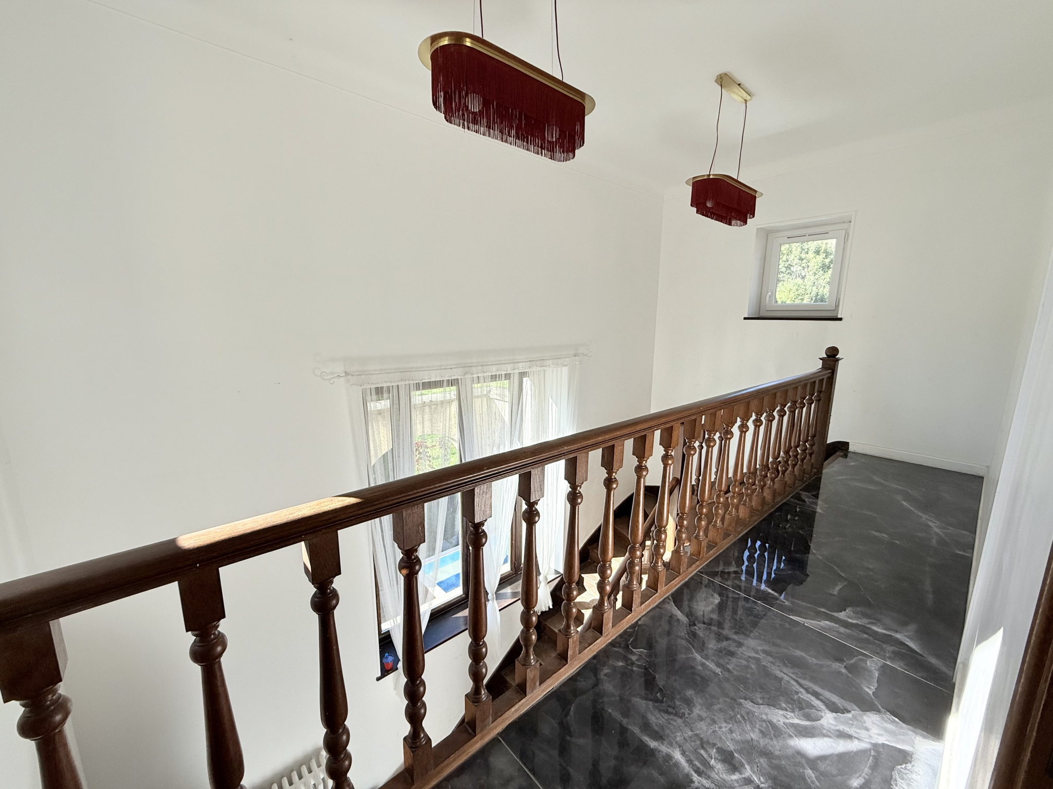 (73) SAINT-JEAN-DE-MAURIENNE - Rare Bâtiment centre - 2 T2 - Studio - Local commercial - Combles aménageables #18